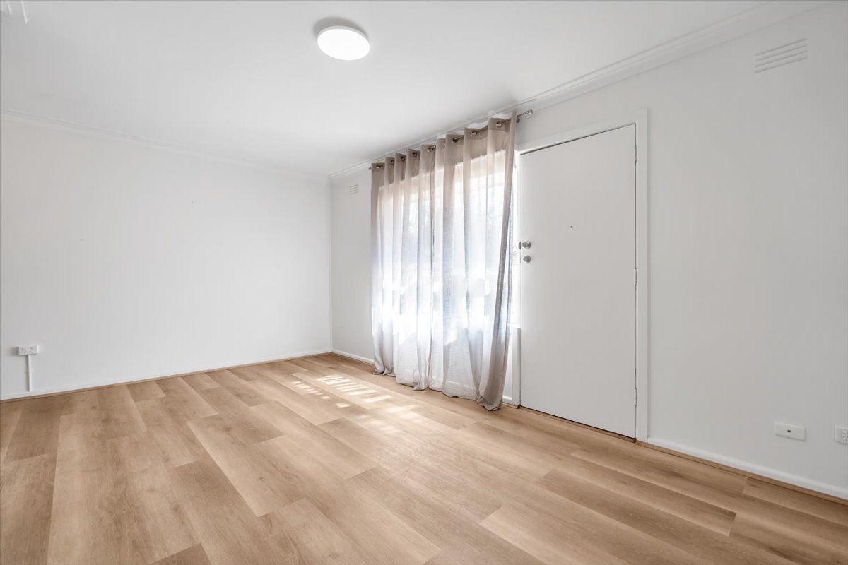 UNIT FOR RENT IN NEWPORT