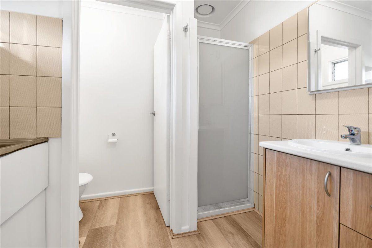 UNIT FOR RENT IN NEWPORT