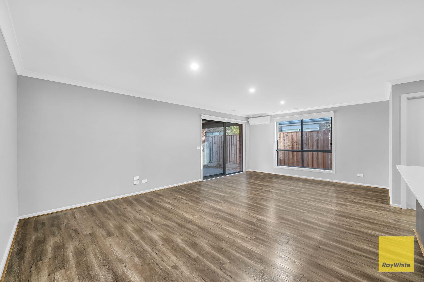 Stunning Family Home in Emerald Park Estate, Tarneit!