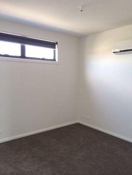 Modern Comfort Meets Urban Convenience in the Heart of West Footscray