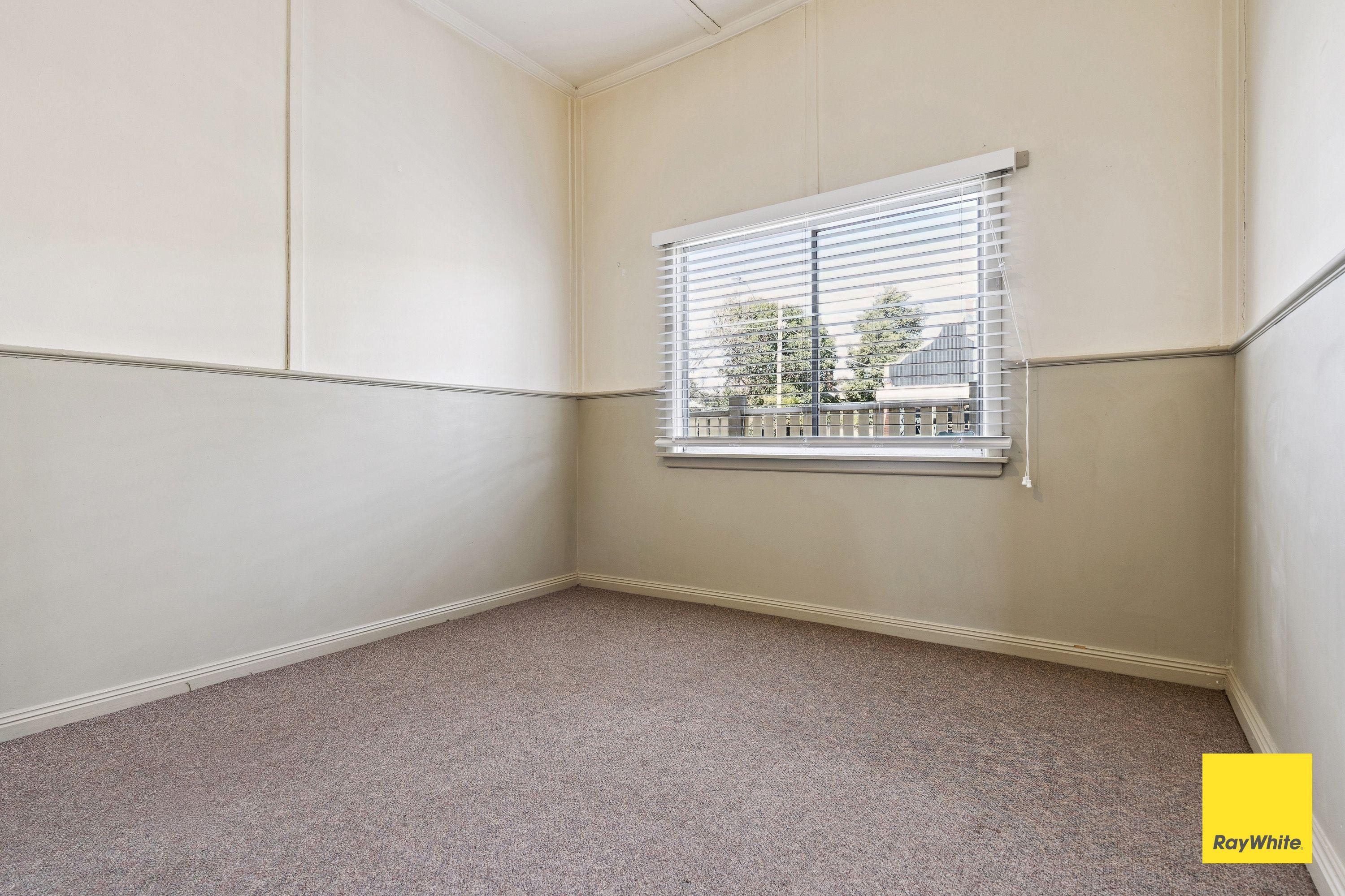 Neat & Comfortable 2-Bedroom Home in Golden Square