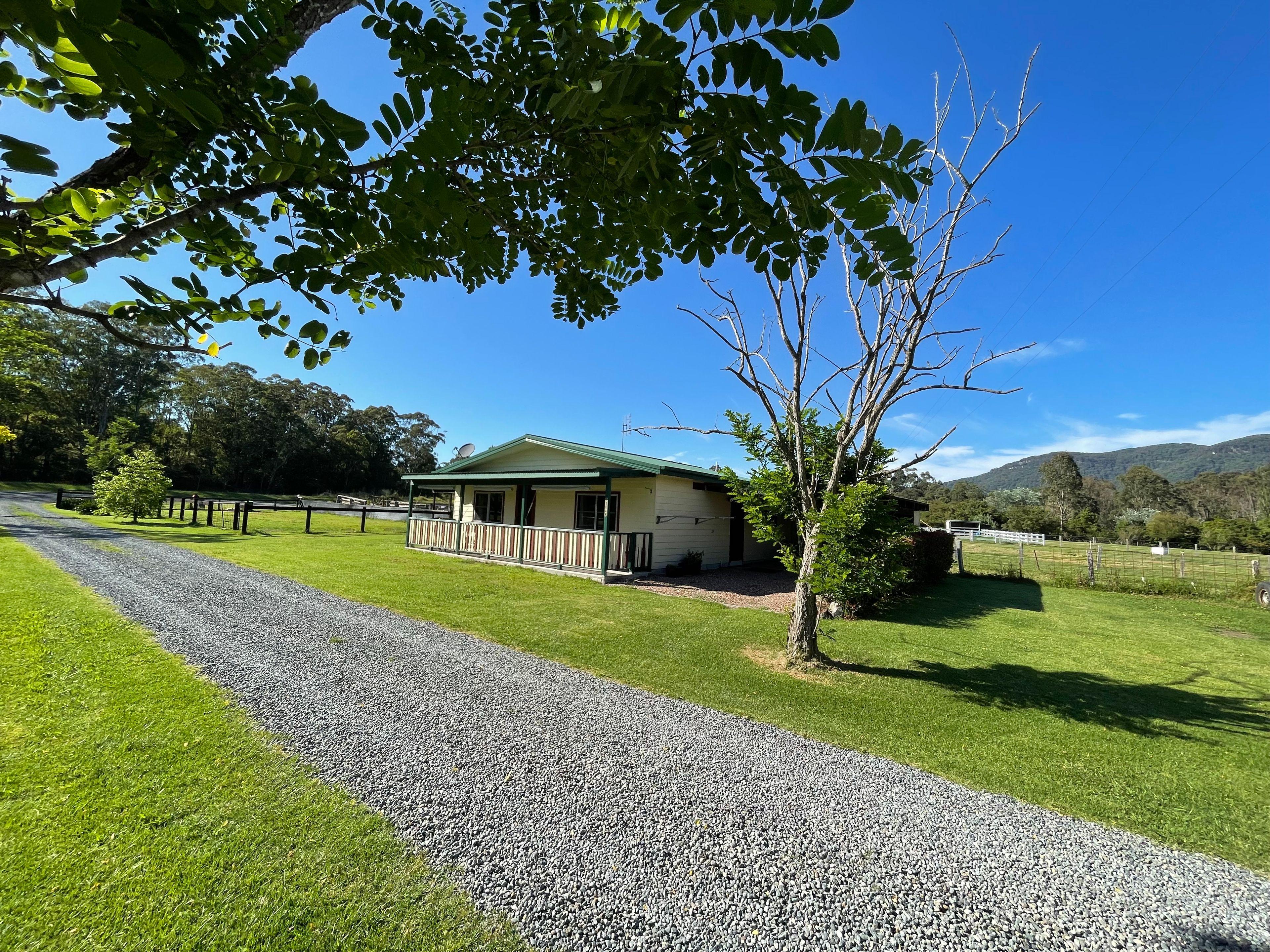 Prop-GPT: House: NSW Mount Vincent, NSW 2323 Home For Rent