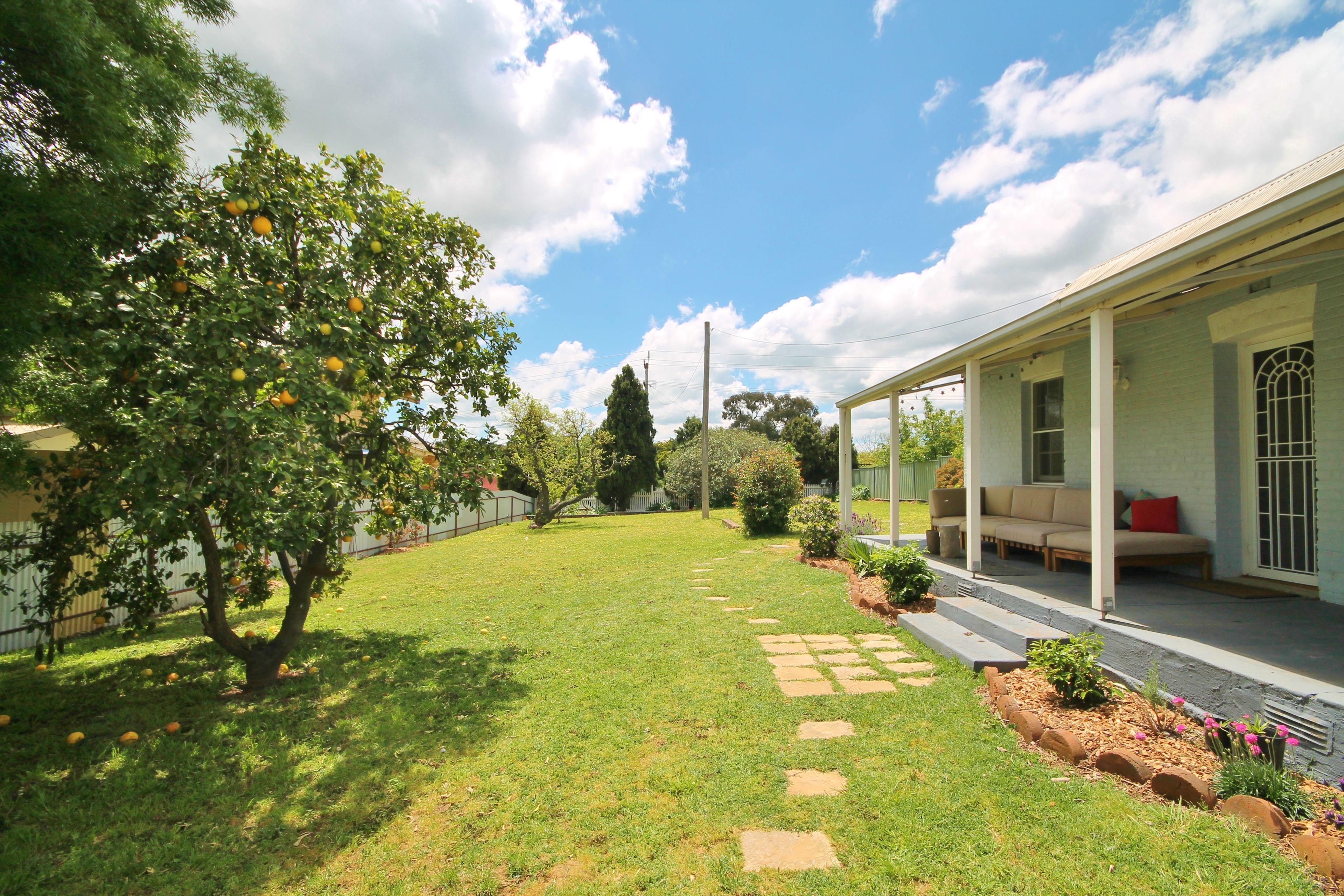 Charming Cottage with a Modern Twist - Fully furnished