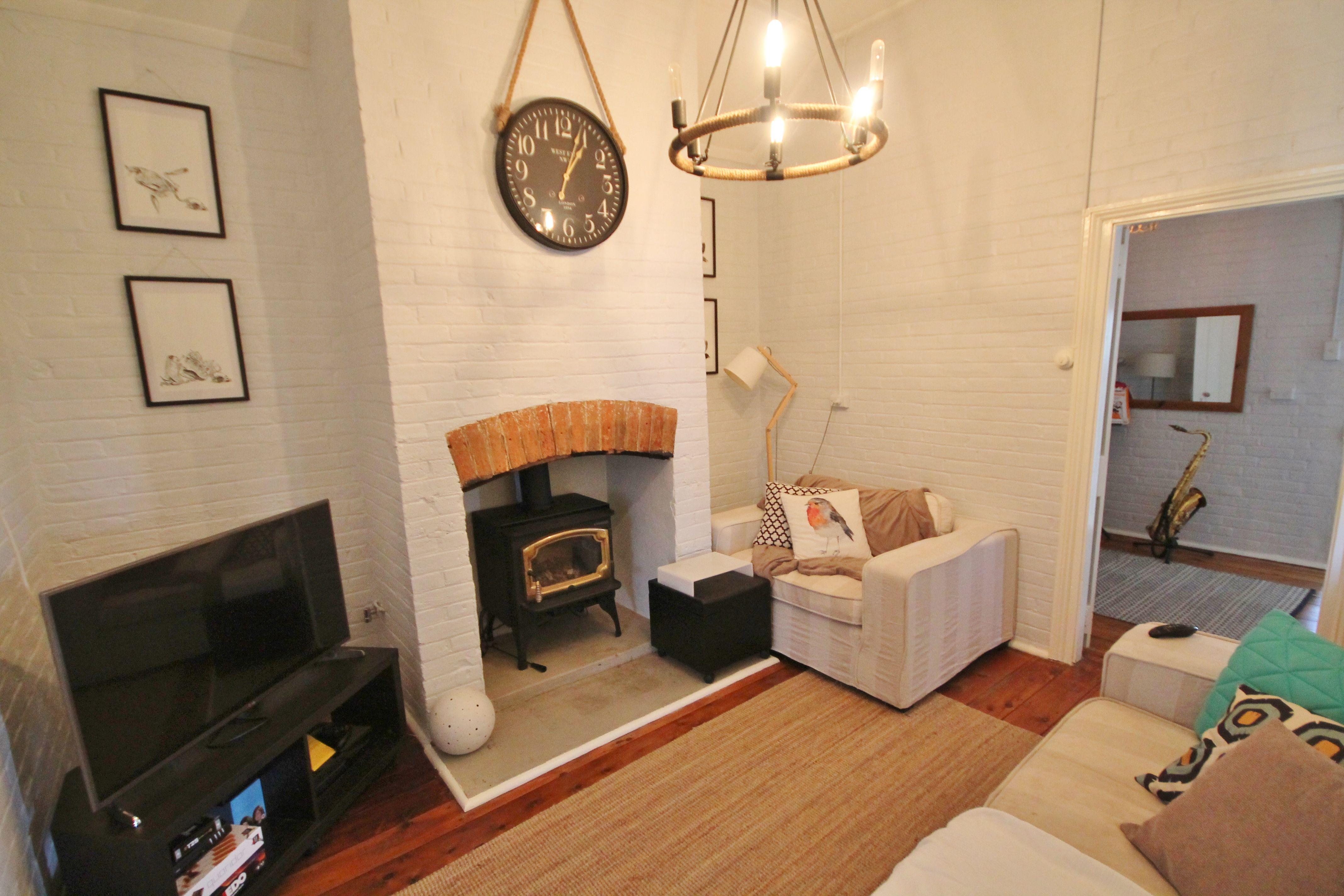 Charming Cottage with a Modern Twist - Fully furnished