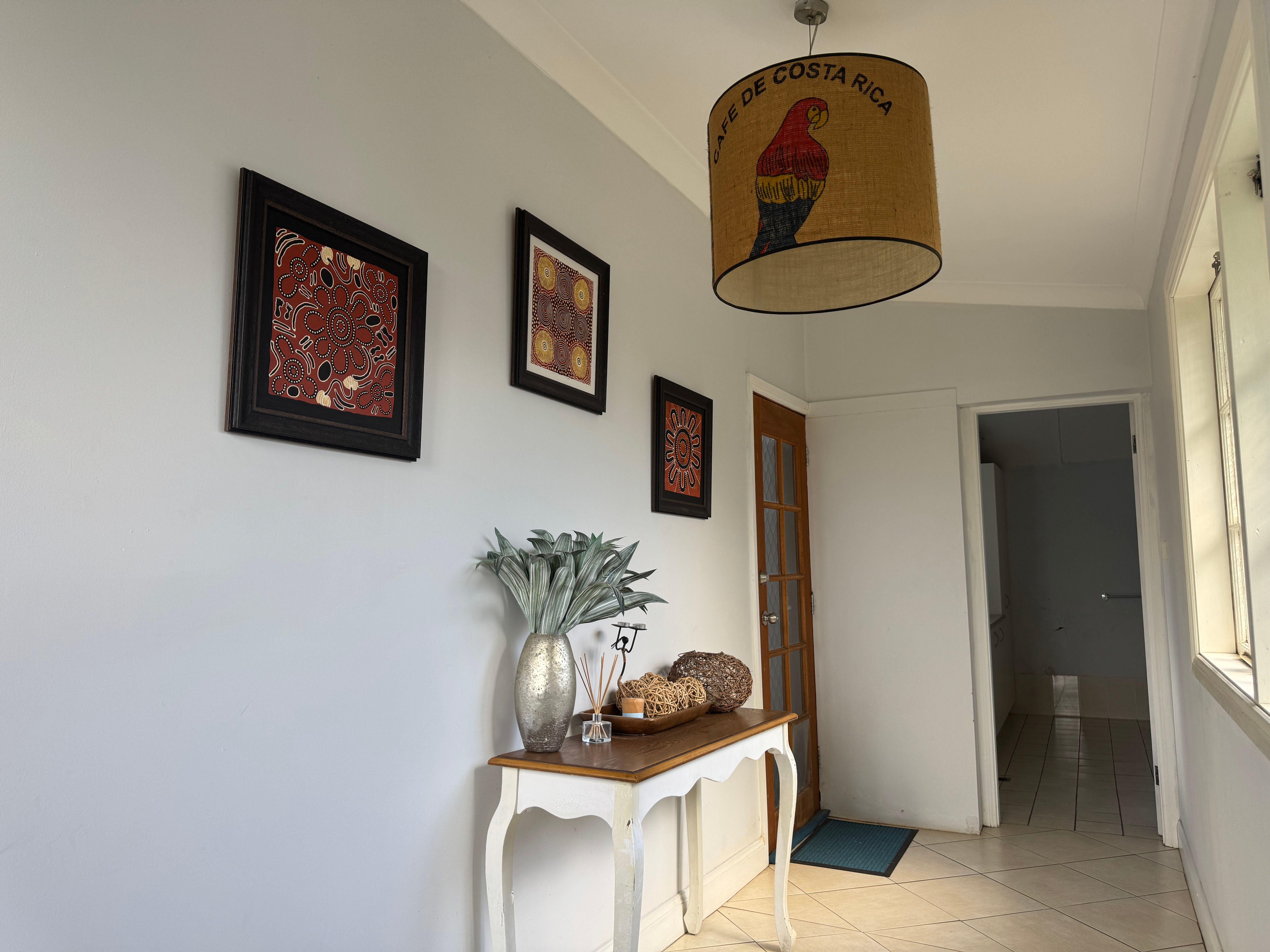 Charming Cottage with a Modern Twist - Fully furnished