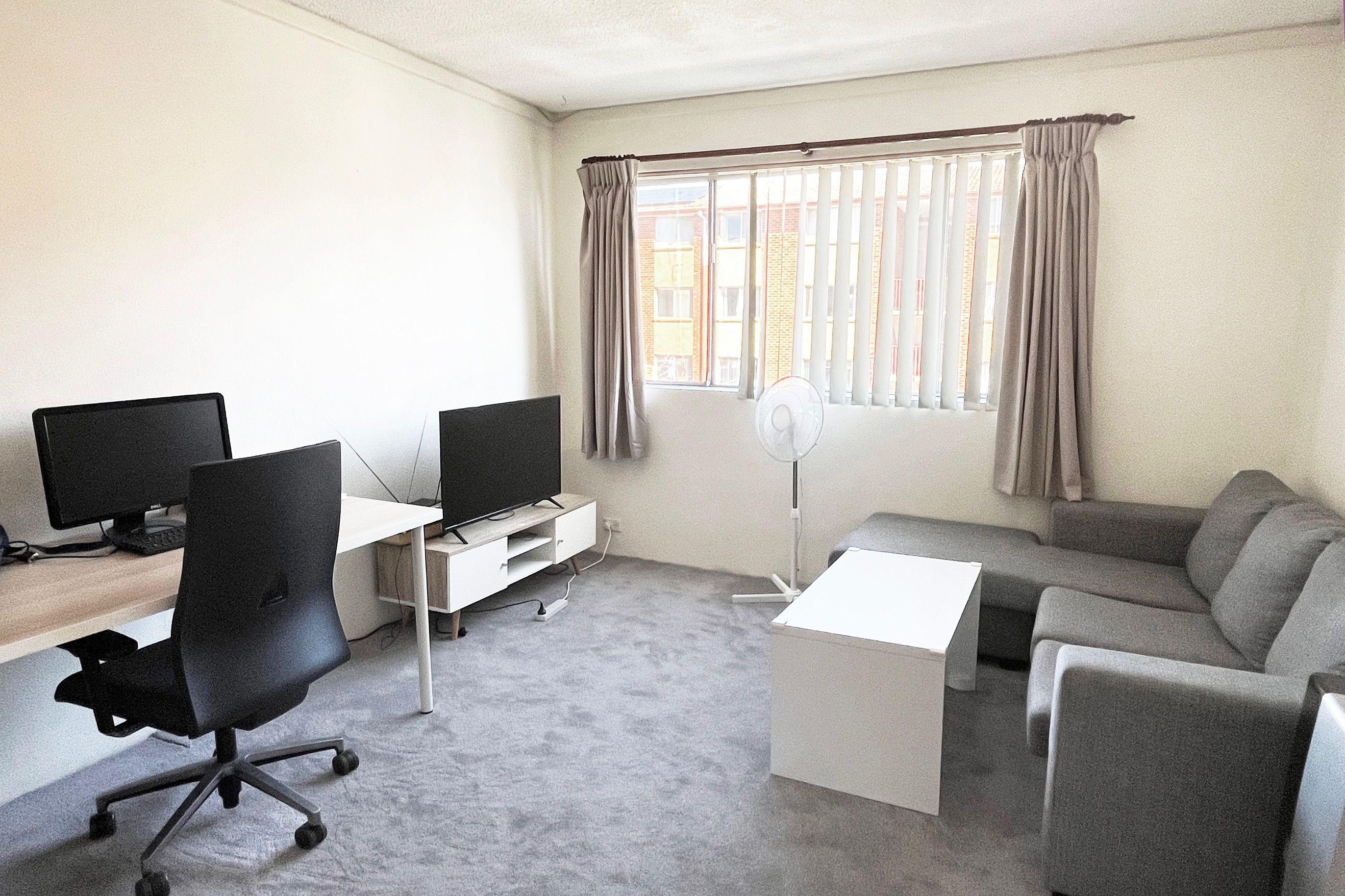 City Access, Suburban Comfort - 2 Bedroom Gem!