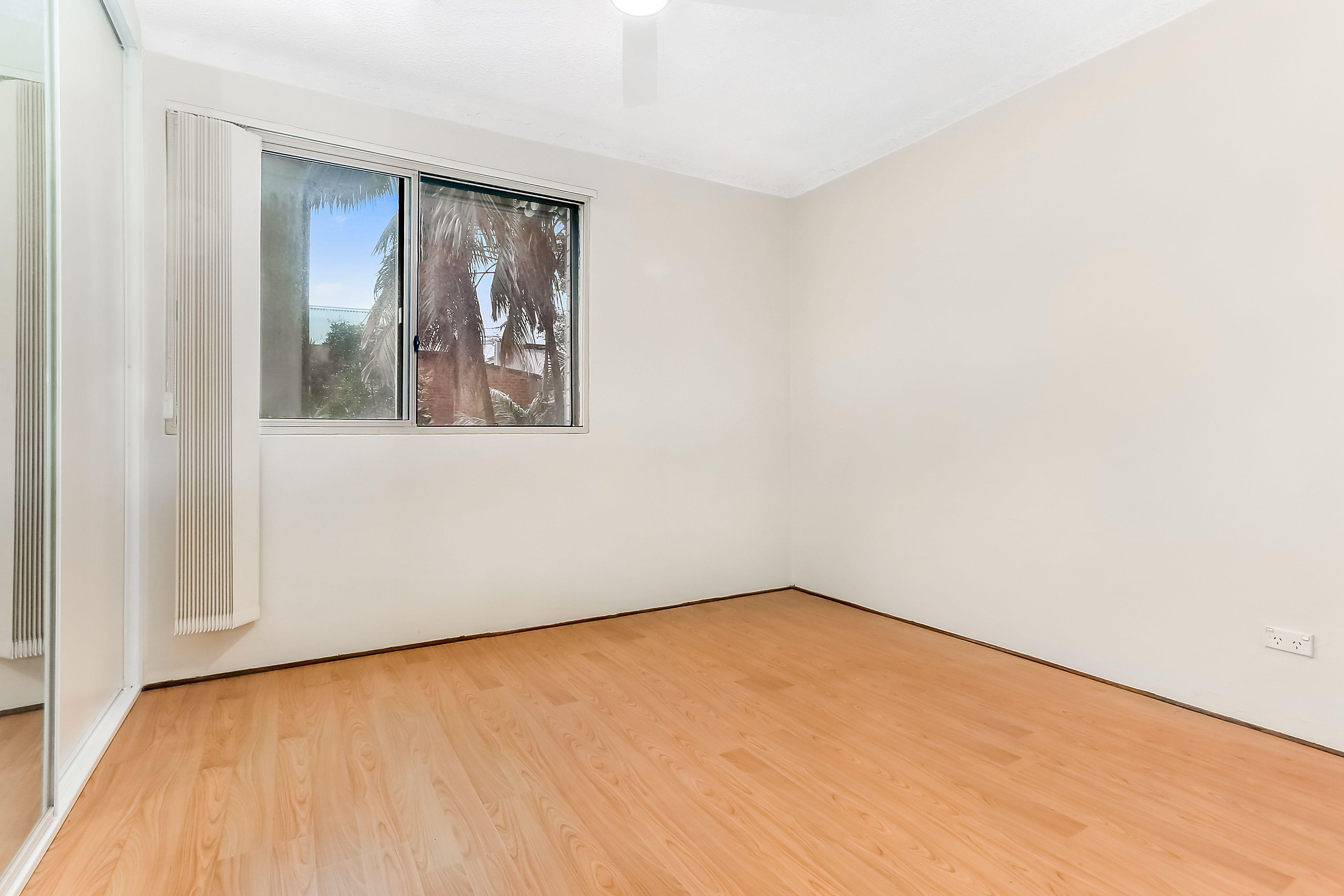 One Bedroom Apartment with Parking