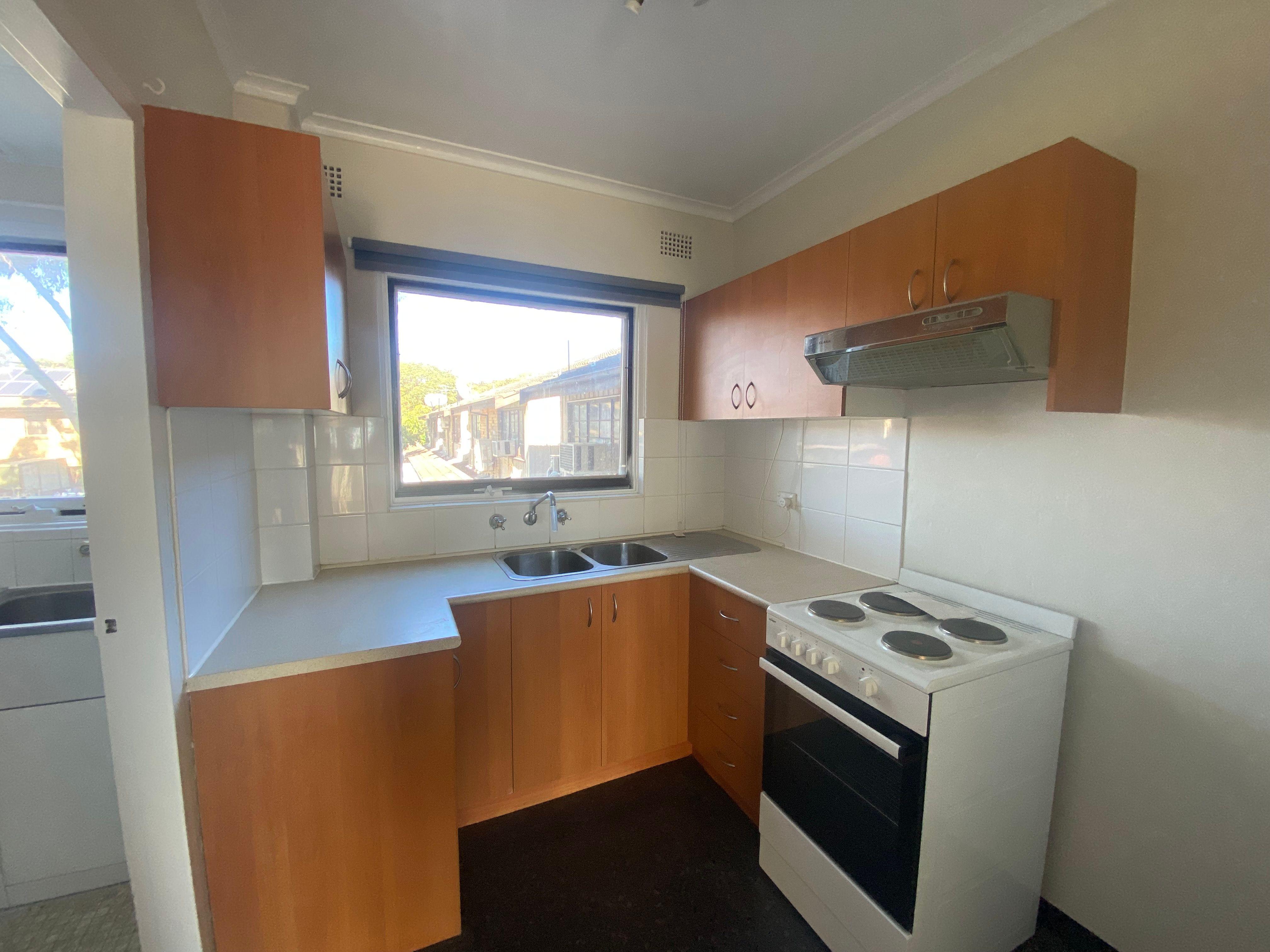 Prop-GPT: Unit: NSW Cabramatta, NSW 2166 Home For Rent