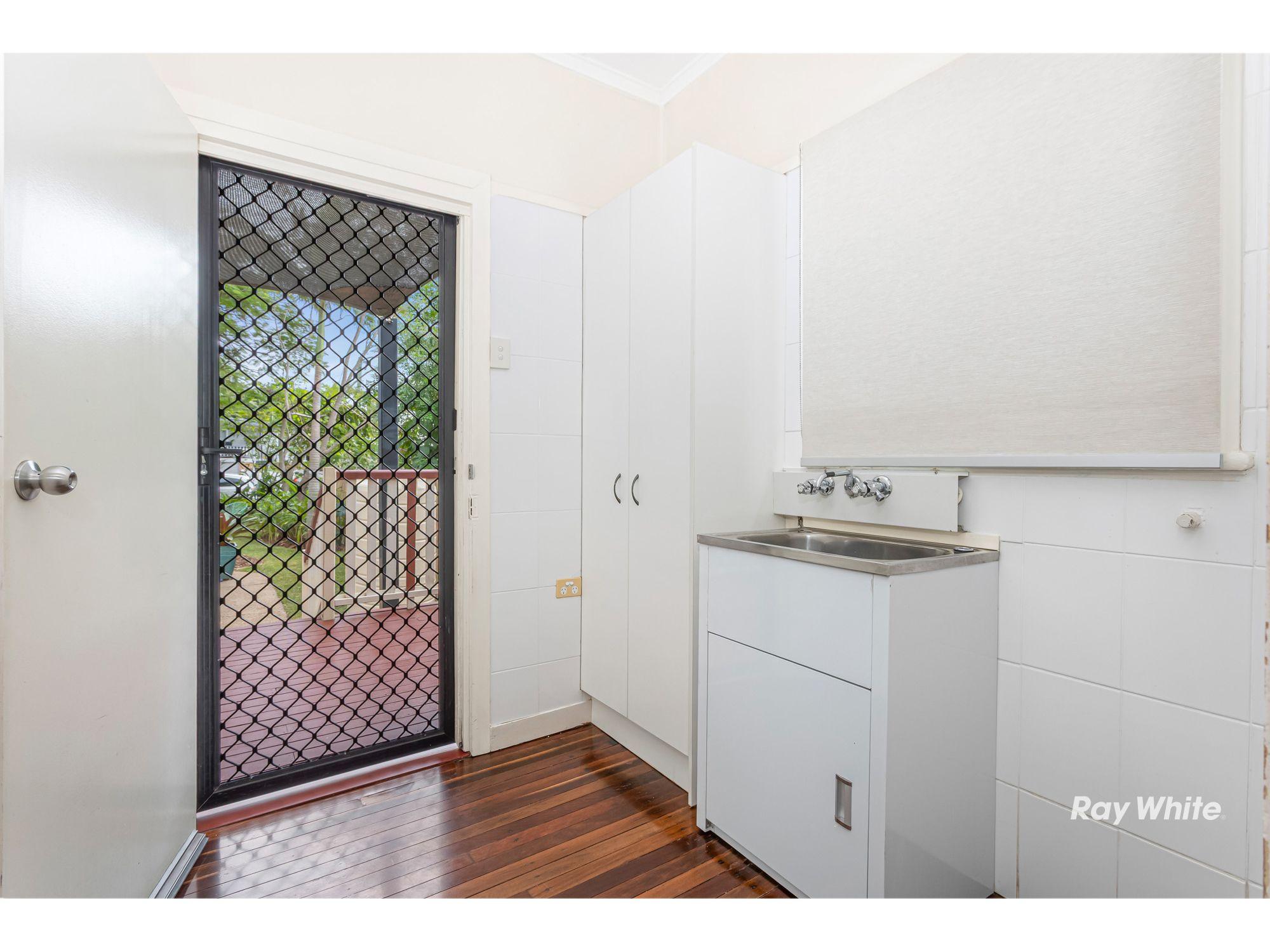 Charming Cottage in Prime Location