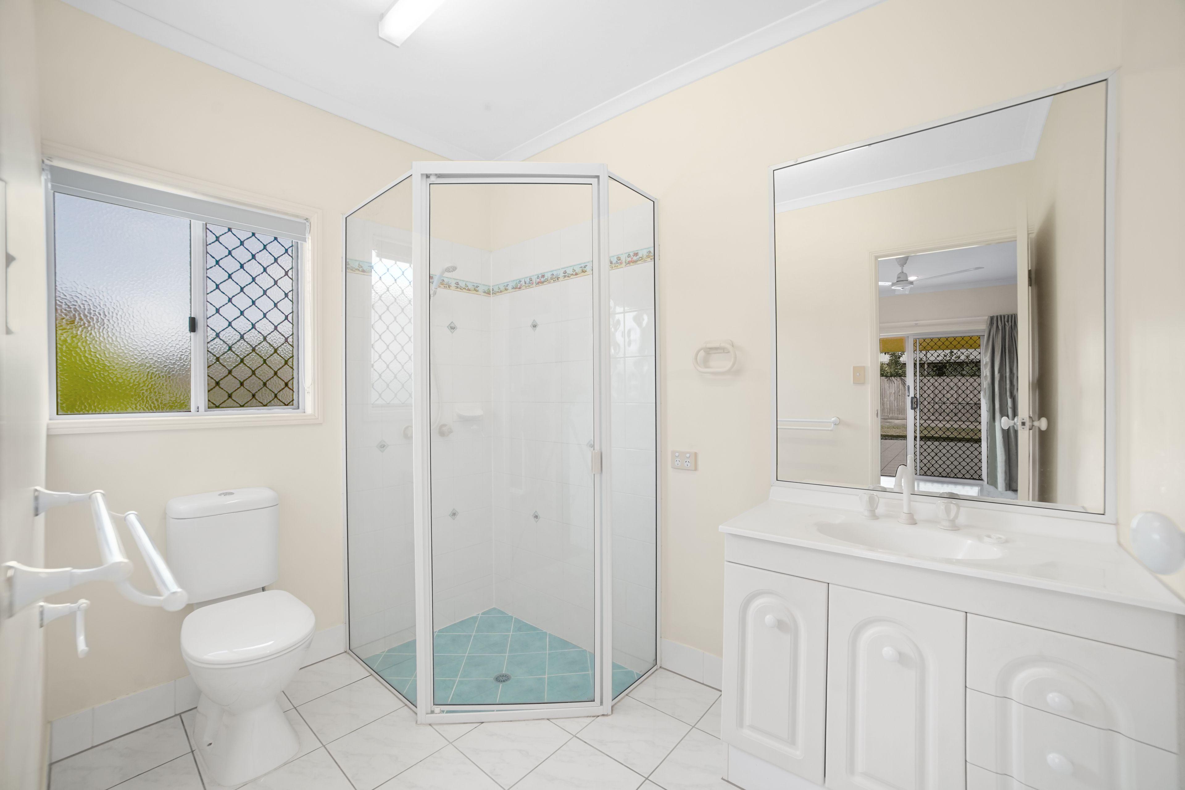 Large Well Kept Family Home