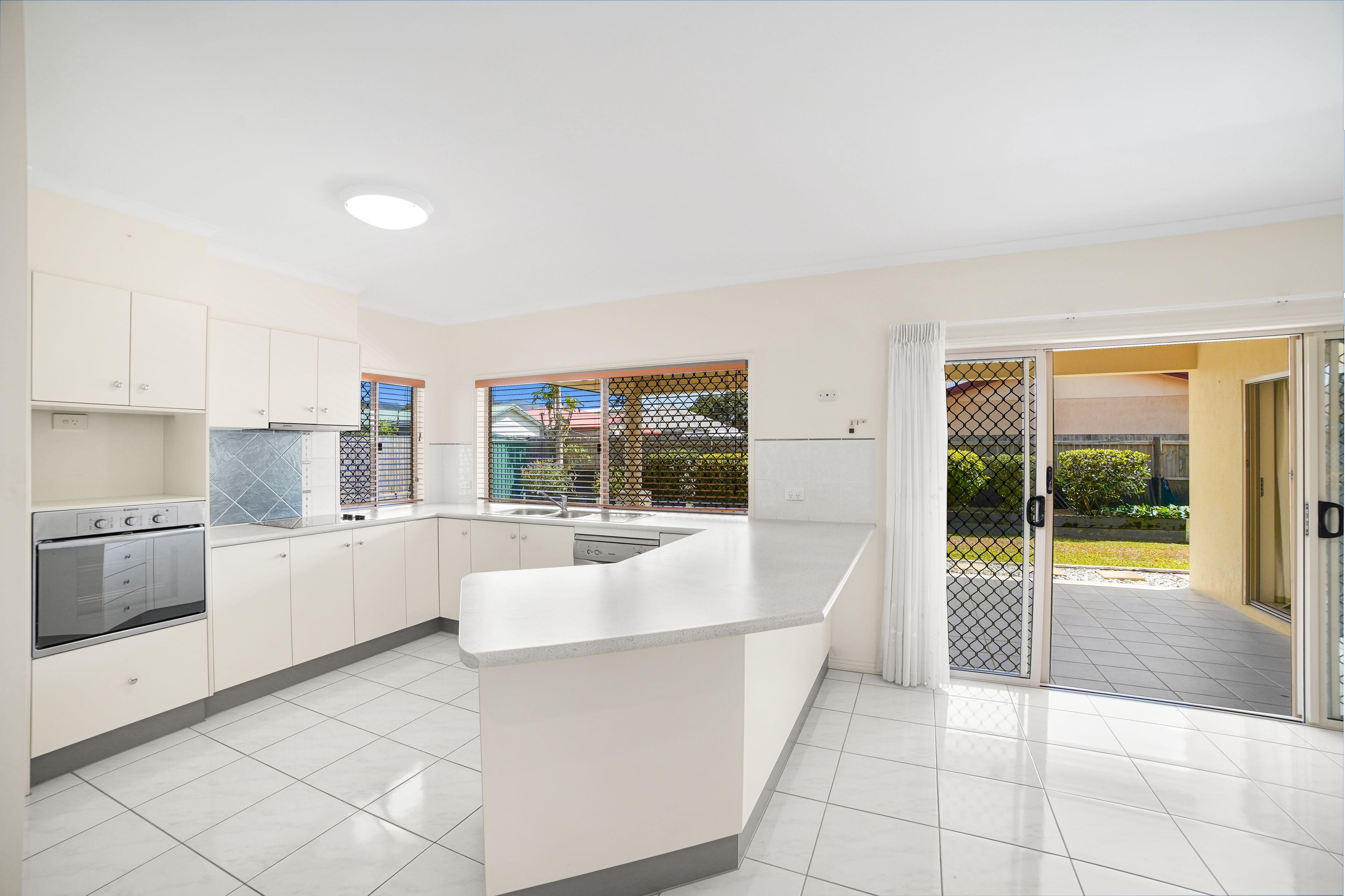 Large Well Kept Family Home
