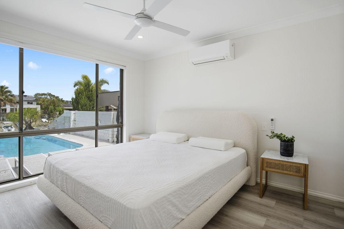 Stunning Waterfront Living