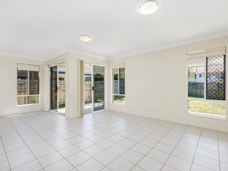 Low Maintenance Family Living in Oxley
