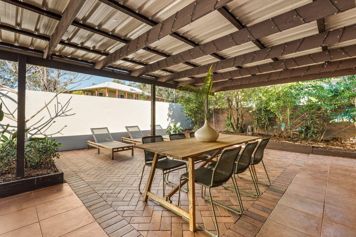 Prop-GPT: House: QLD Ashmore, QLD 4214 Queensland 4214