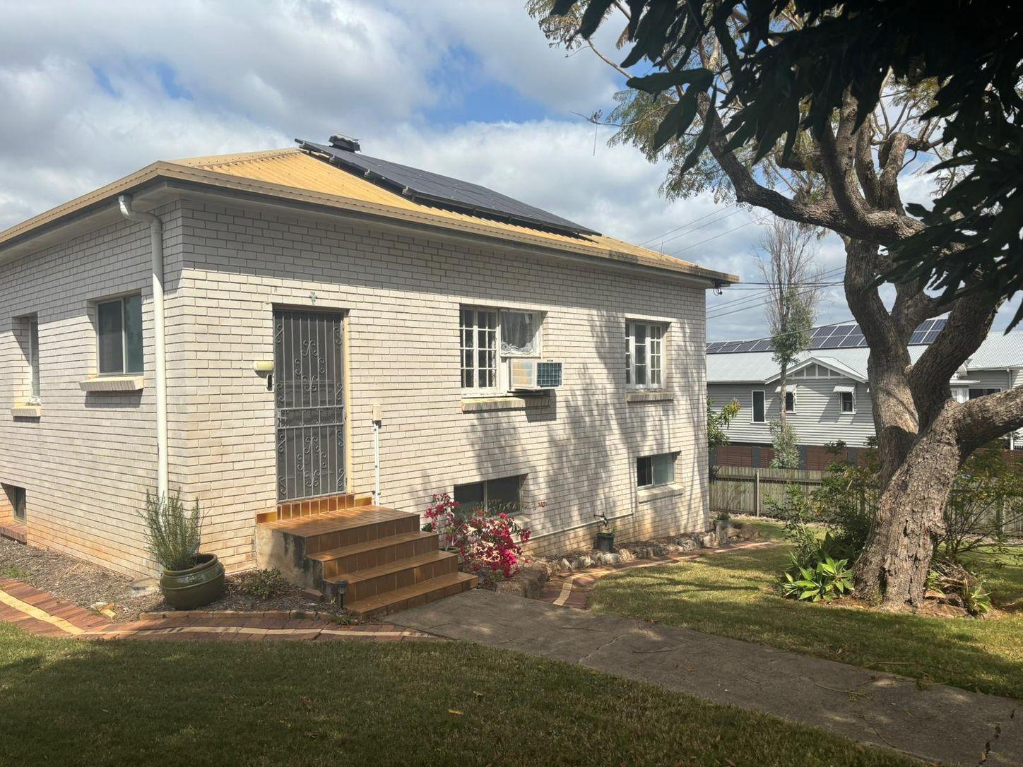 Prop-GPT: House: QLD Moorooka, QLD 4105 Queensland 4105