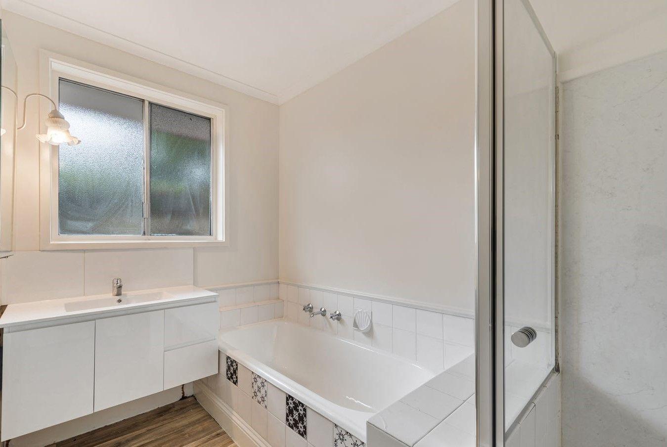 4 Aitape Court, HASTINGS, VIC 3915 - House for Rent - harcourts.net