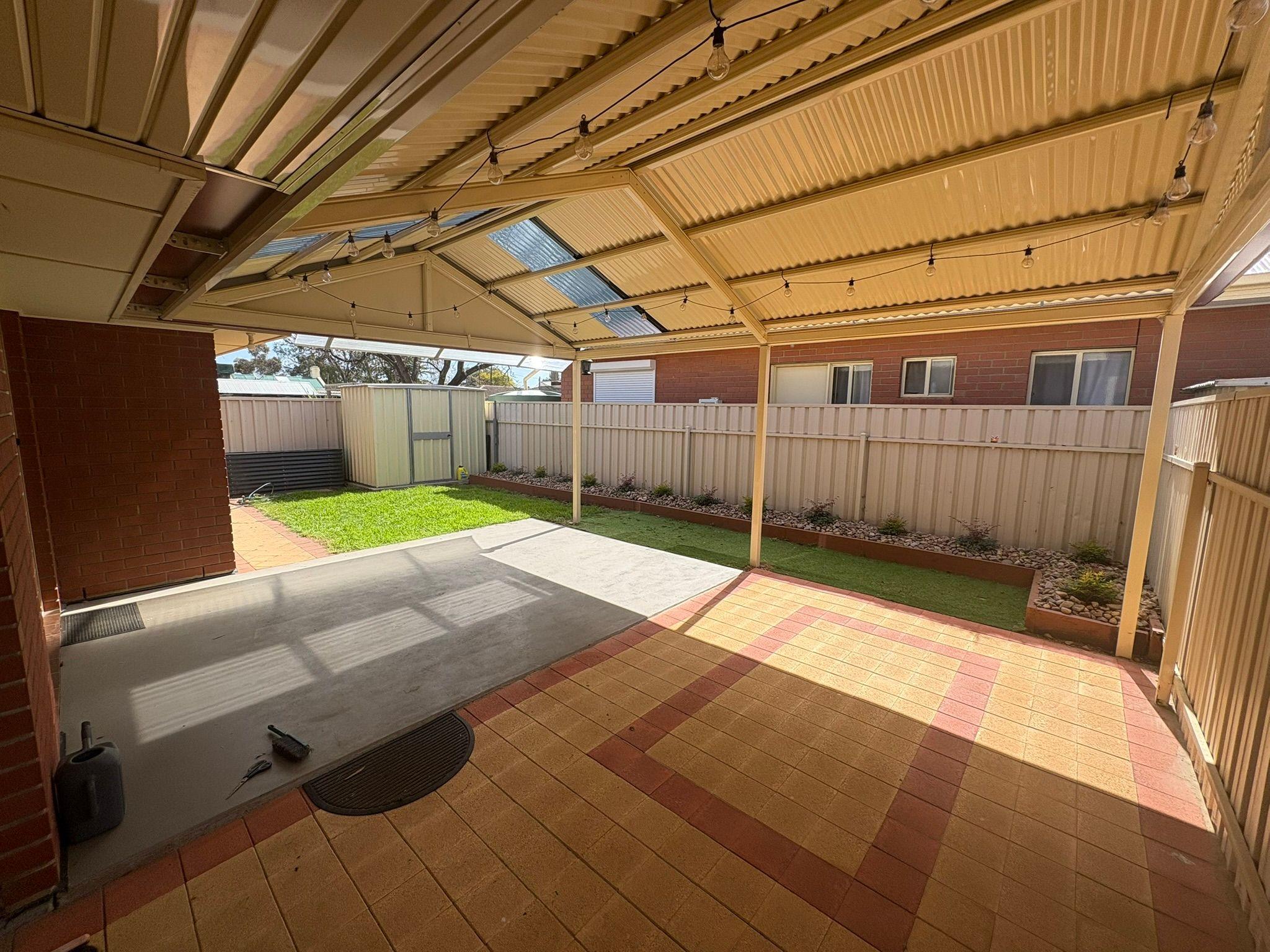 Charming 3-Bedroom Home on Bright Street!