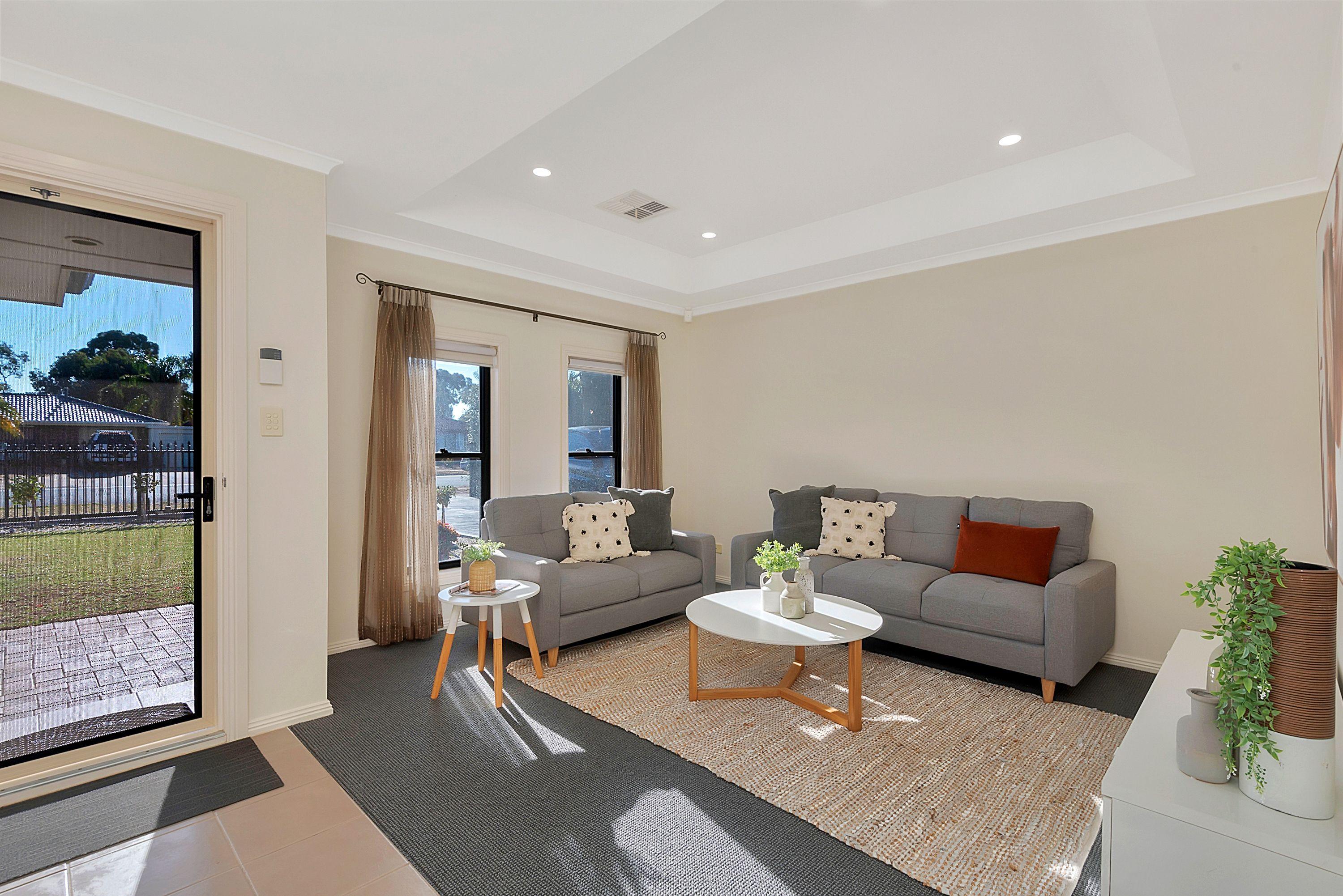 3 BEDROOM BEAUTY!