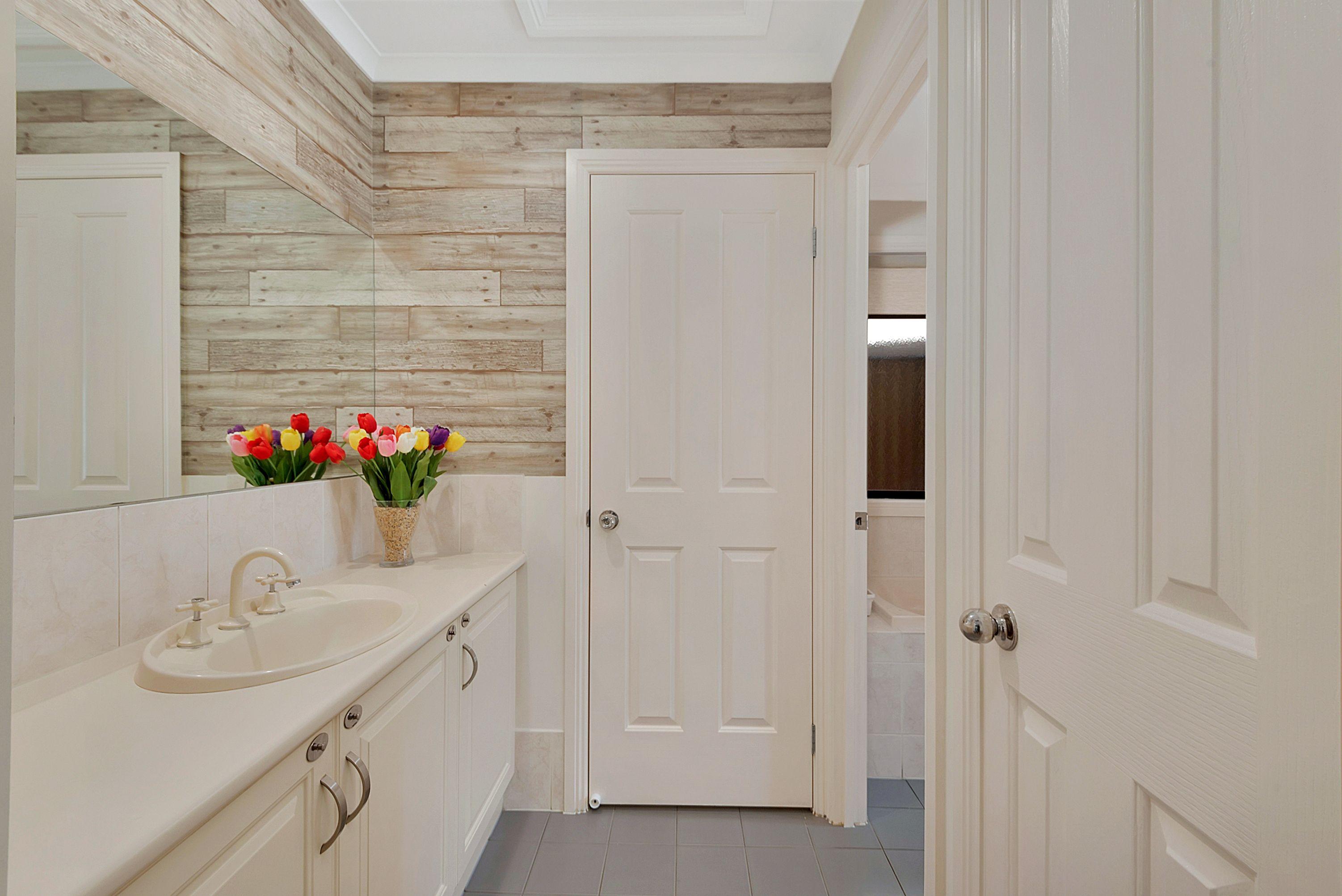 3 BEDROOM BEAUTY!