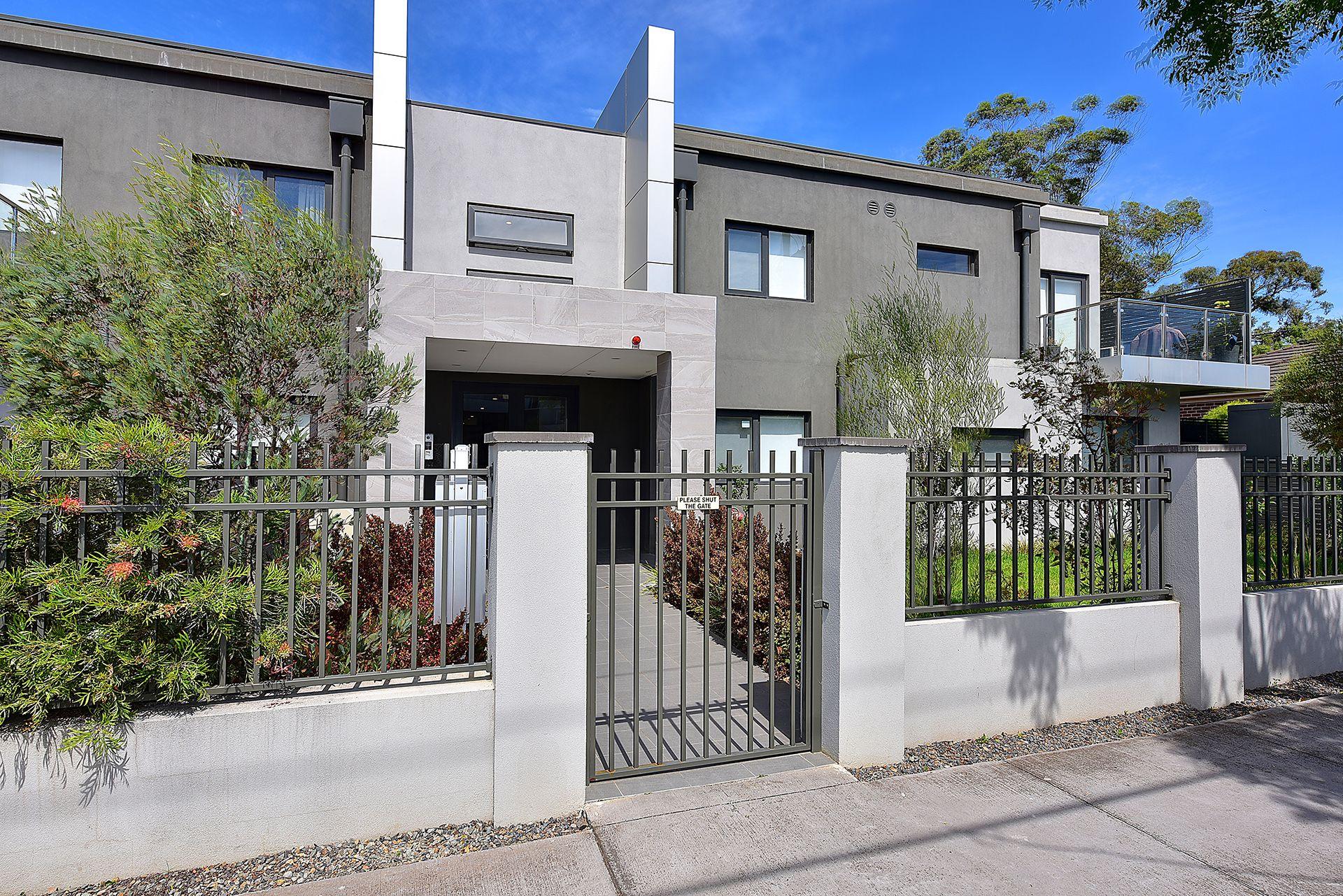 Prop-GPT: Apartment: VIC Cheltenham, VIC 3192 Home For Rent