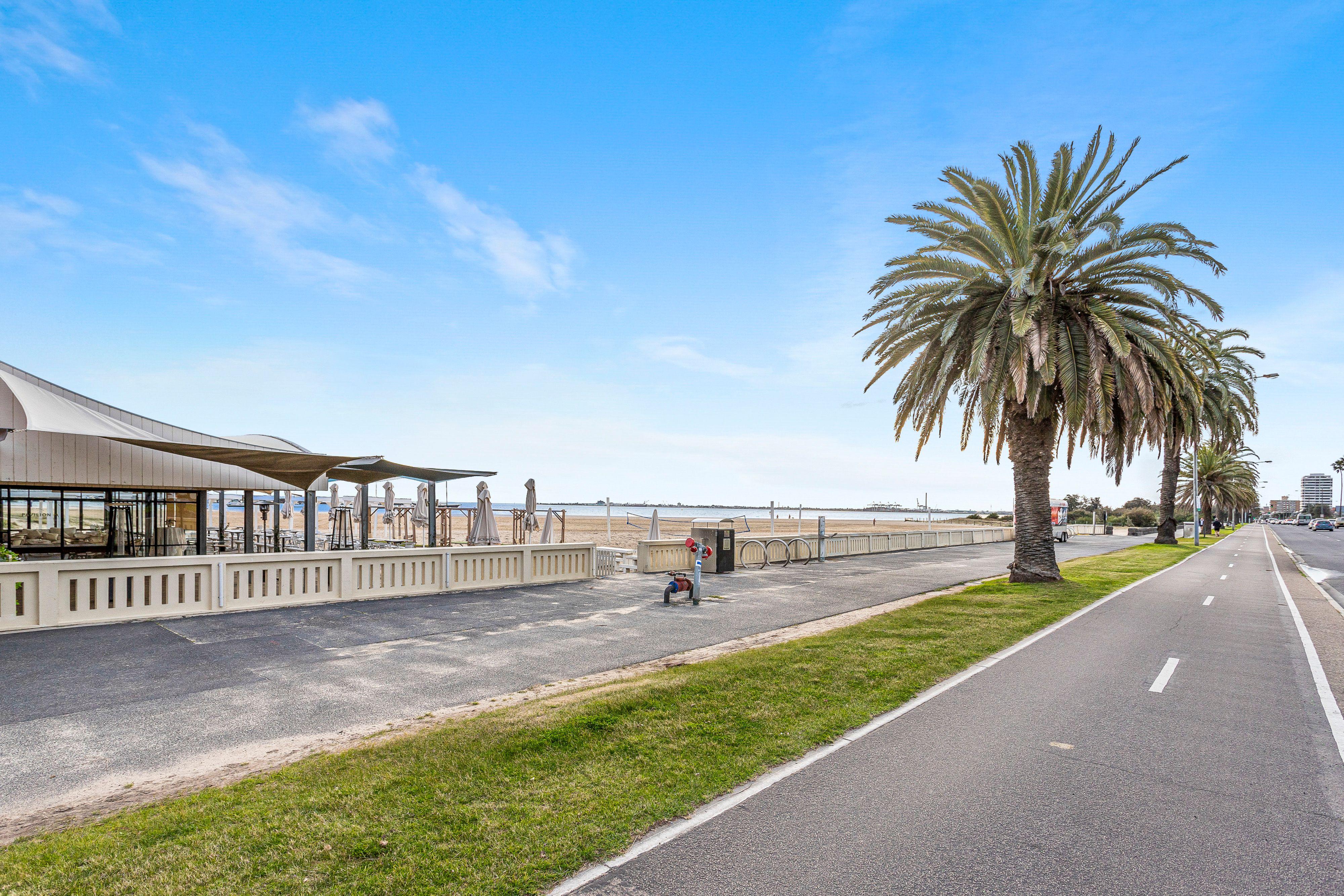 Location! Lifestyle!