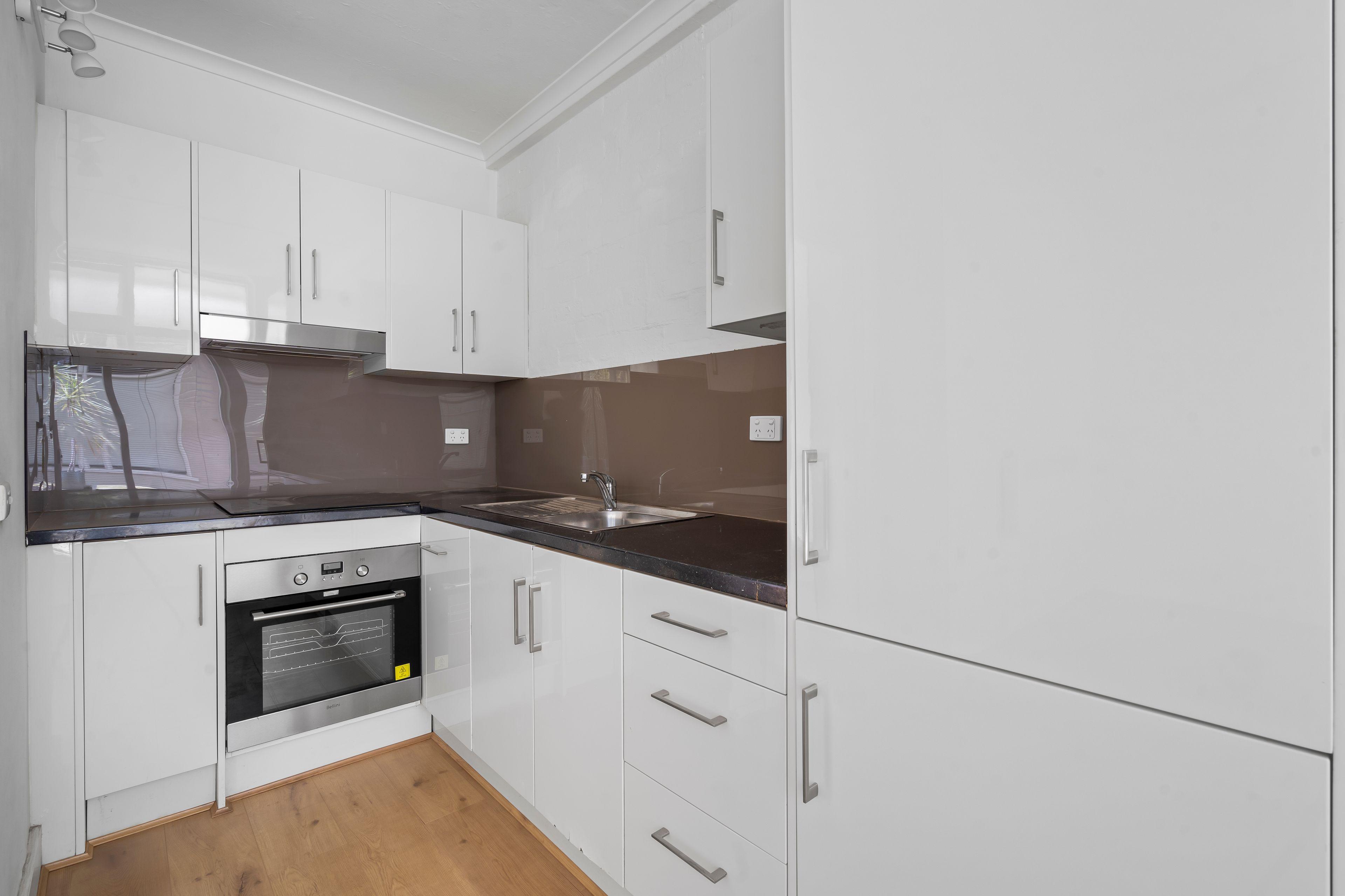 Location! Lifestyle!