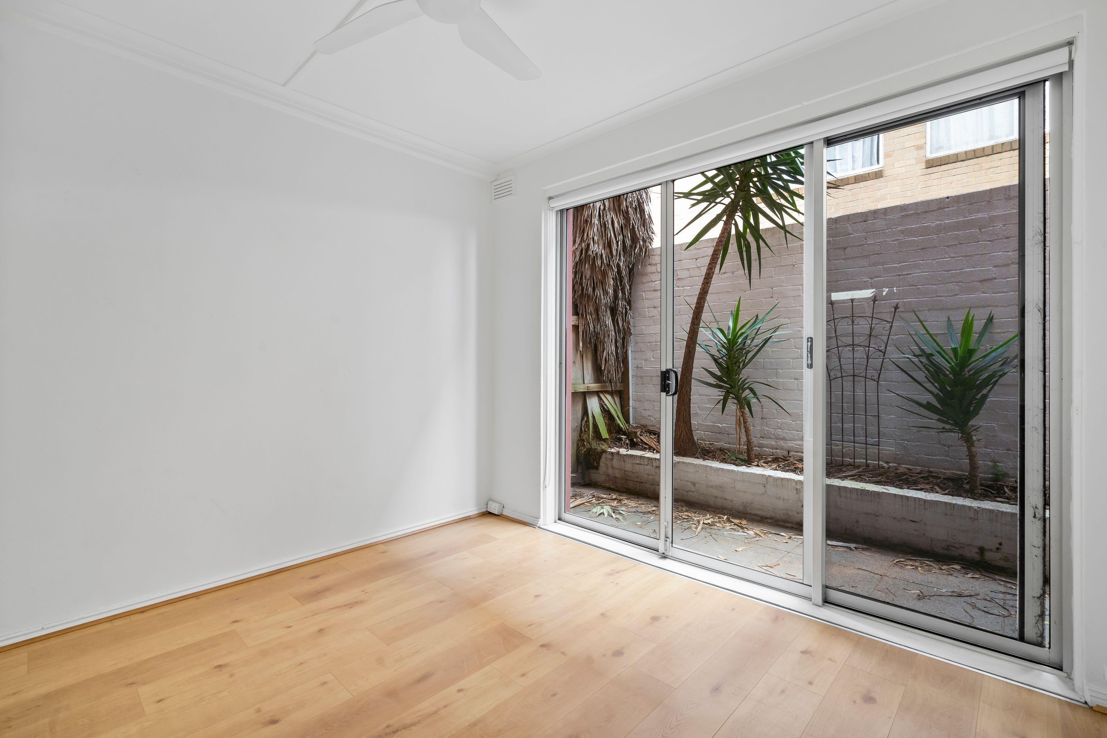 Location! Lifestyle!