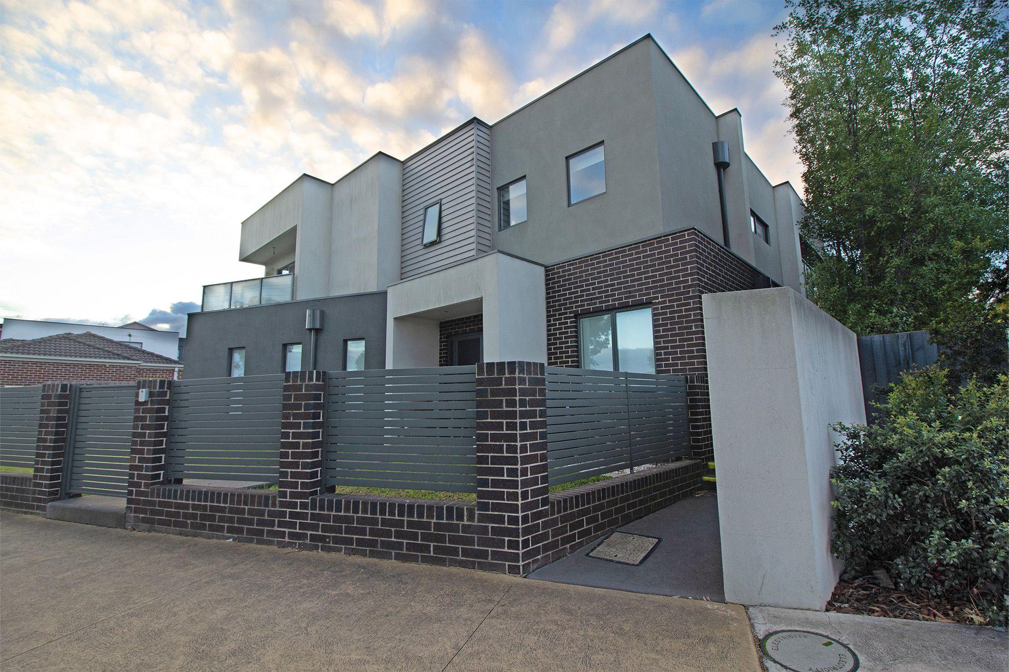 Prop-GPT: Townhouse: VIC Glenroy, VIC 3046 Home For Rent