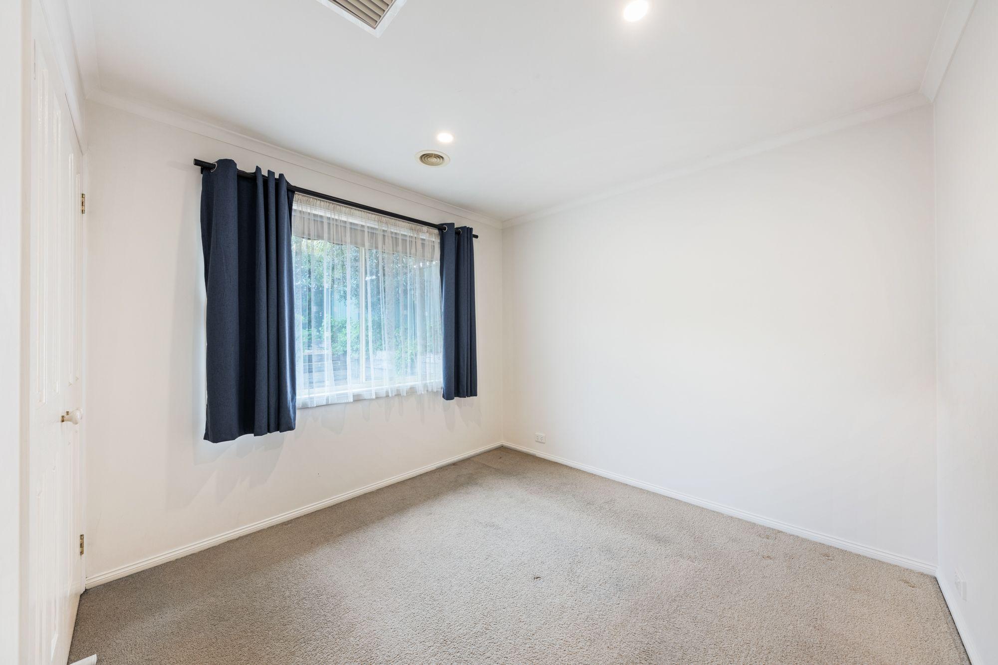 GREAT FAMILY SIZED HOME IN A PERFECT LOCATION