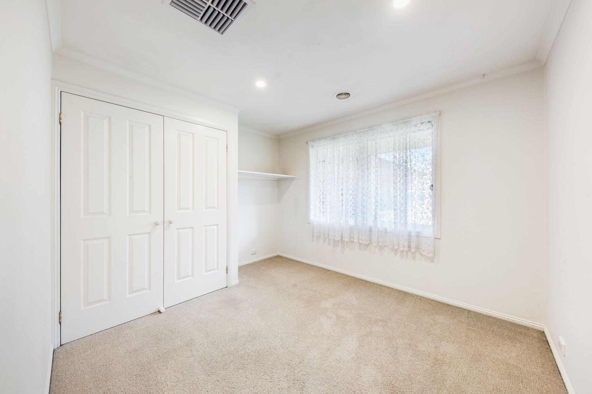 GREAT FAMILY SIZED HOME IN A PERFECT LOCATION