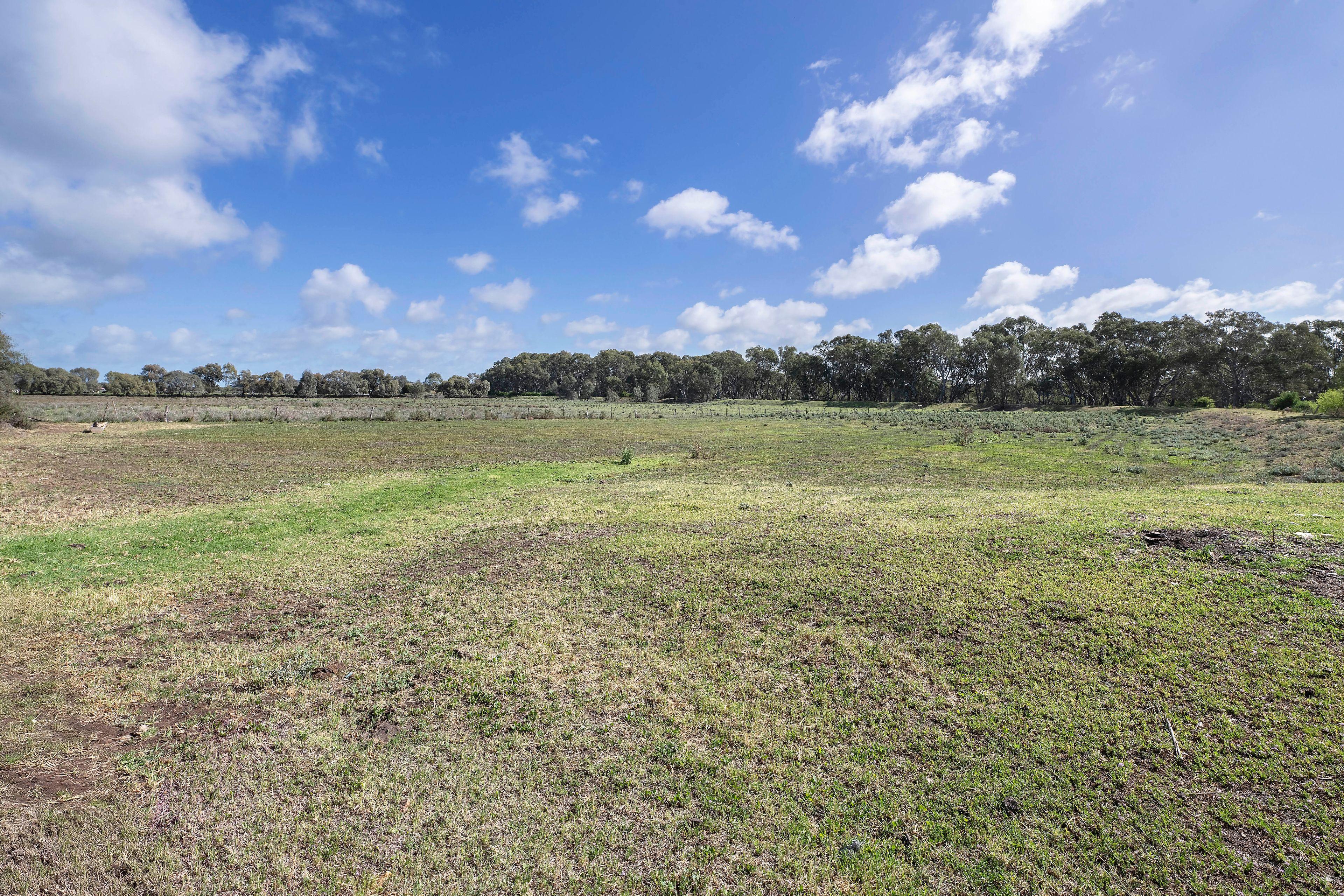 Riverfront Lifestyle Property - Tranquil Retreat on 18.58 Acres (Approx.)
