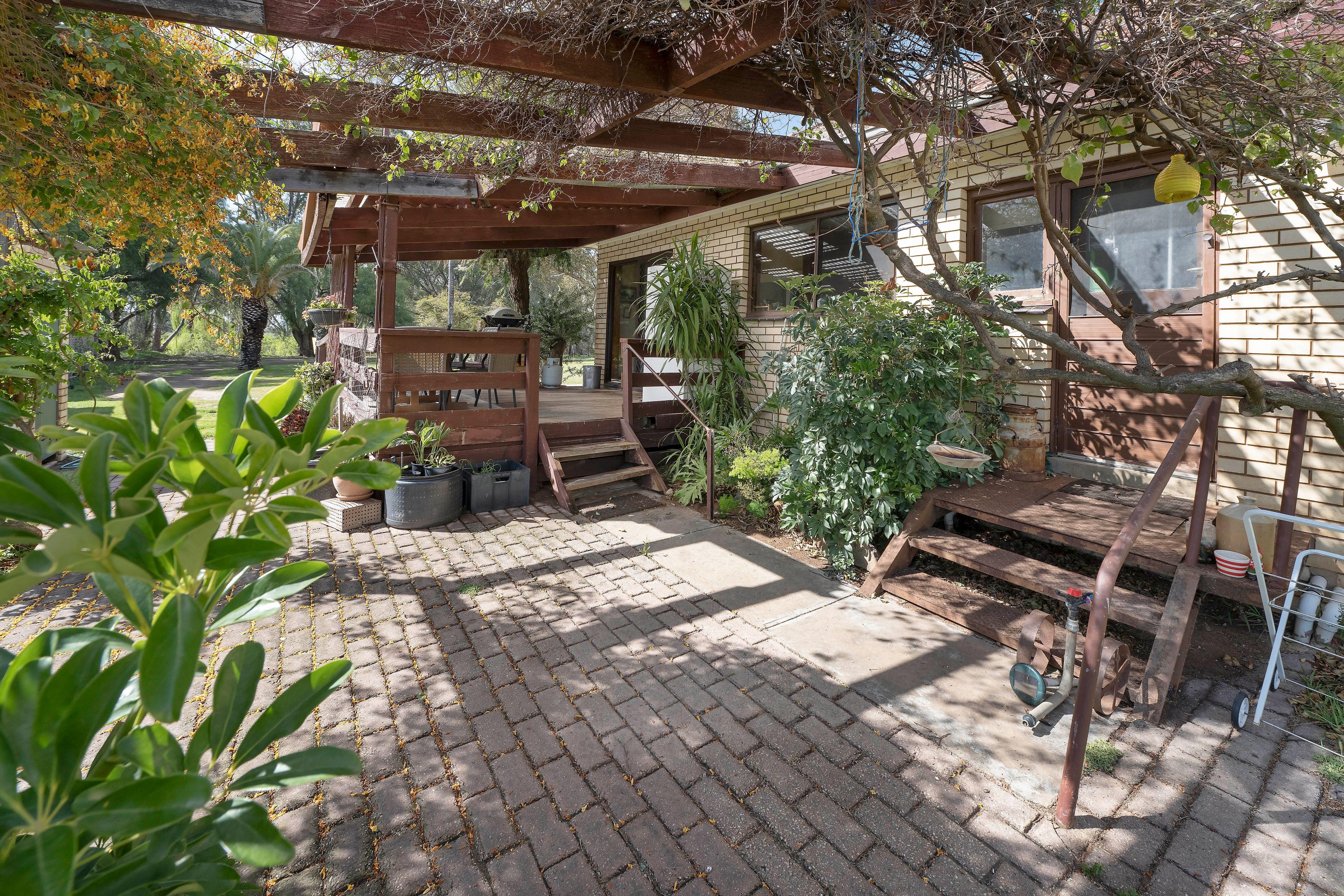 Riverfront Lifestyle Property - Tranquil Retreat on 18.58 Acres (Approx.)