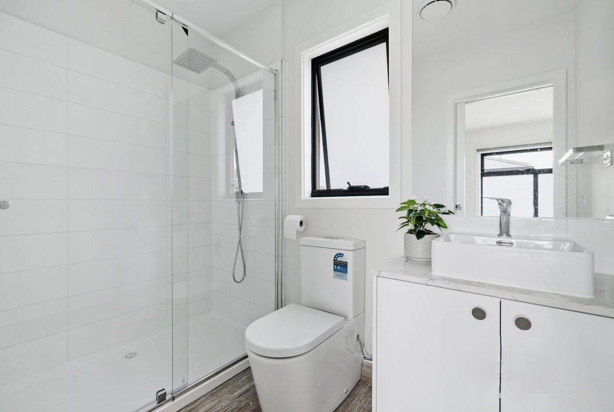 Modern 2 Bedroom Townhouse with Study & Private Courtyard!