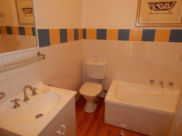 ELEGANT BLEND OF CALIFORNIAN BUNGALOW MEETS VICTORIAN CHARM