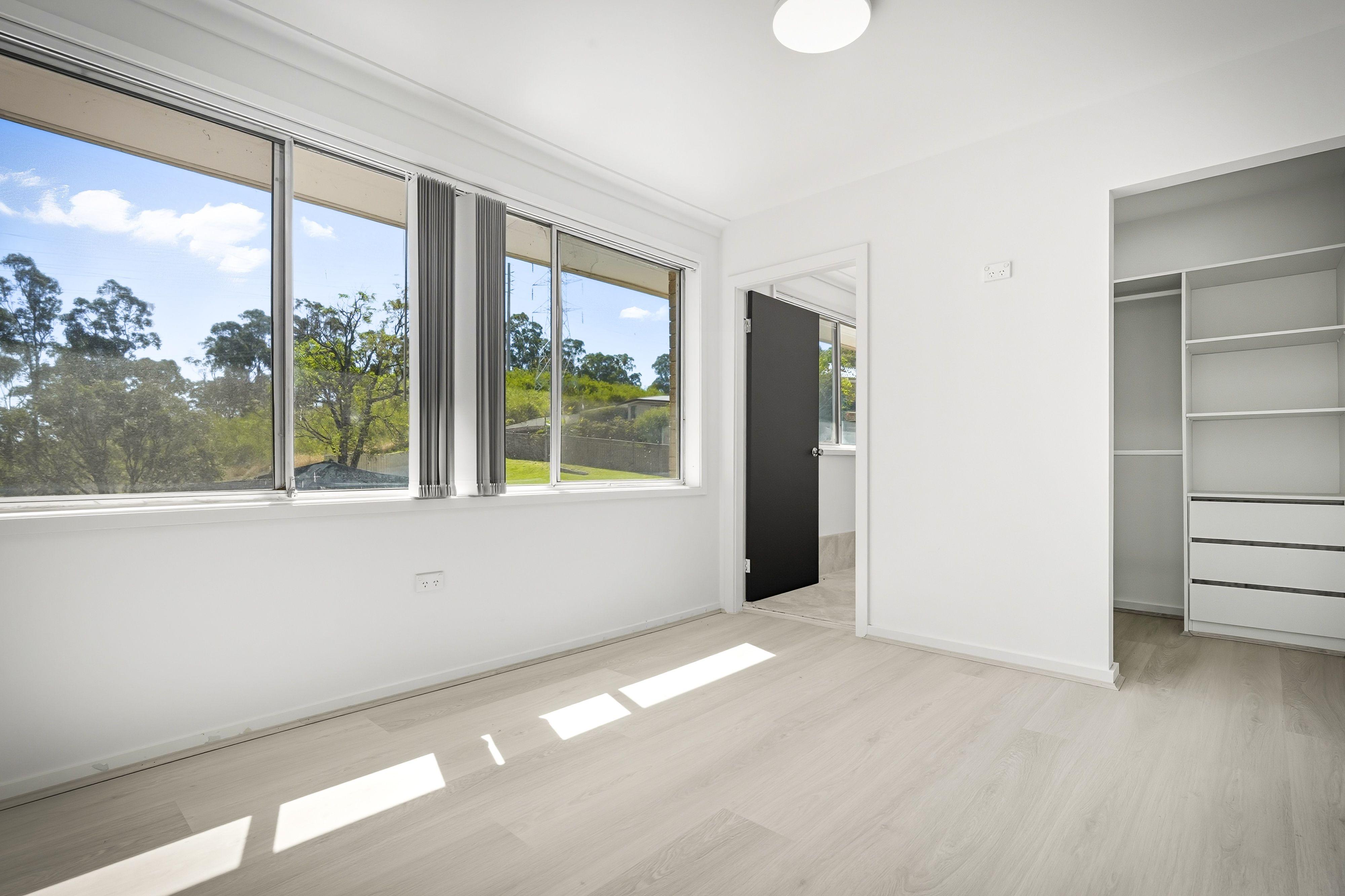 Spacious 5-Bedroom Family Home with Stunning Views!