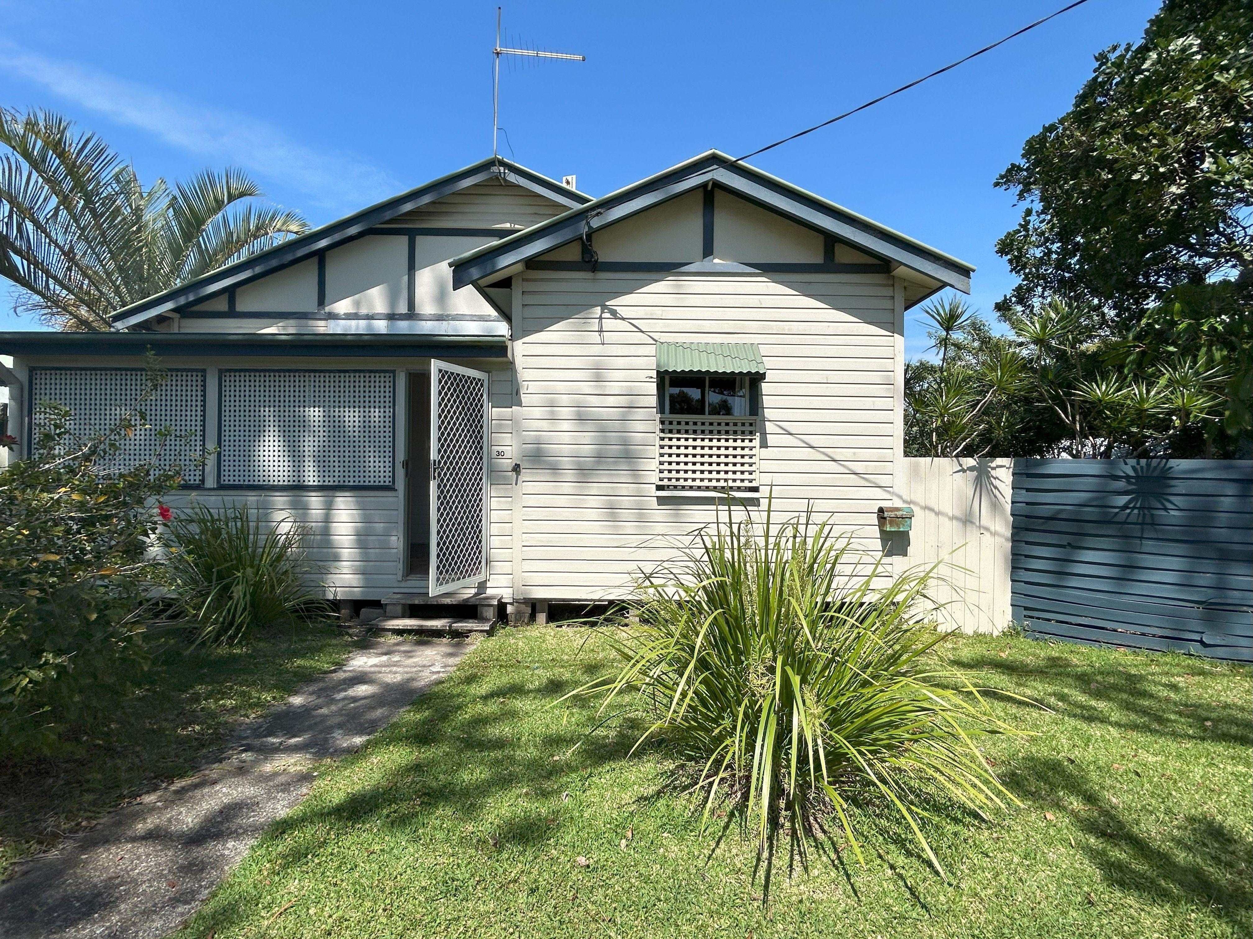 Prop-GPT: House: NSW Byron Bay, NSW 2481 Home For Rent