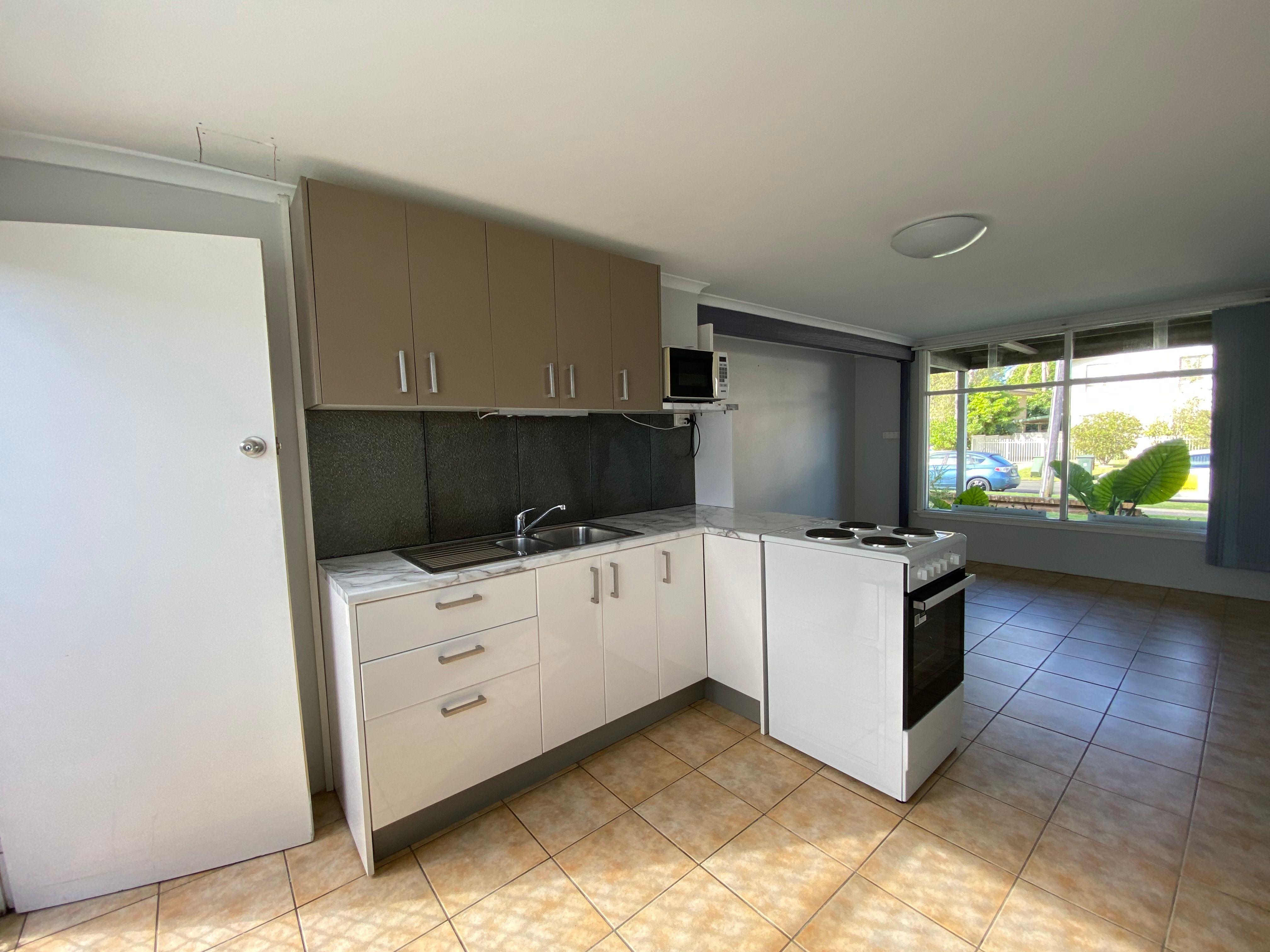 Low Maintenance - Well Maintained Unit