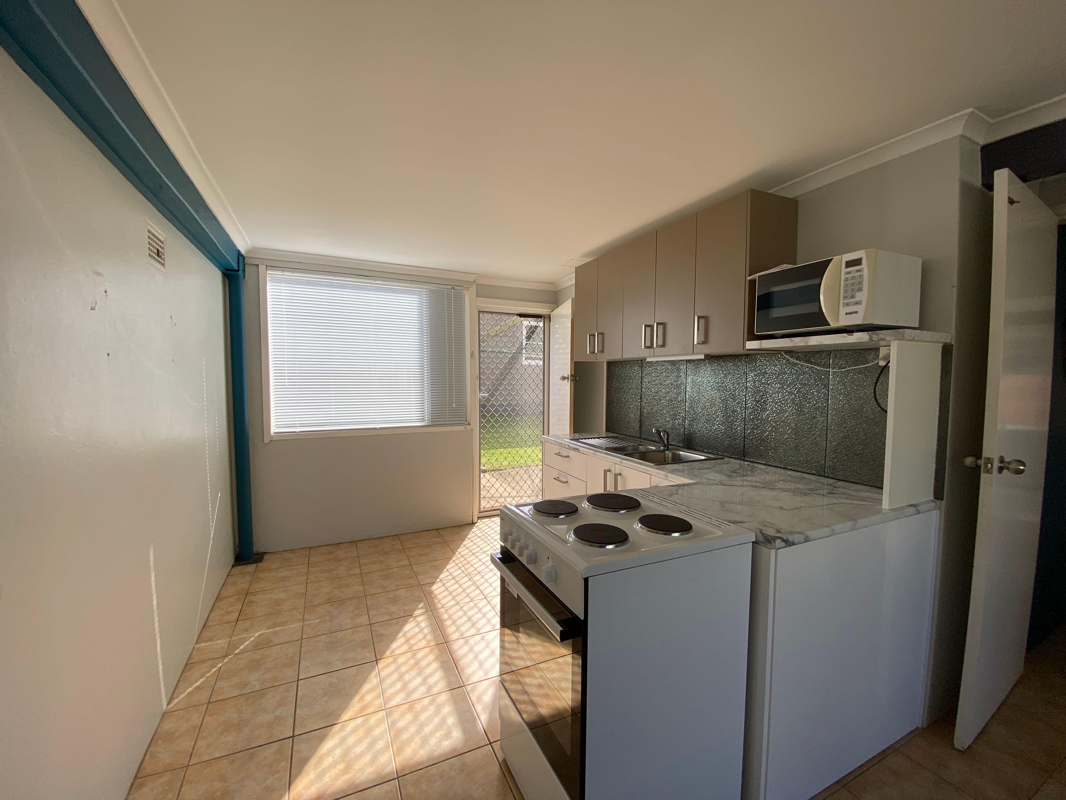 Low Maintenance - Well Maintained Unit