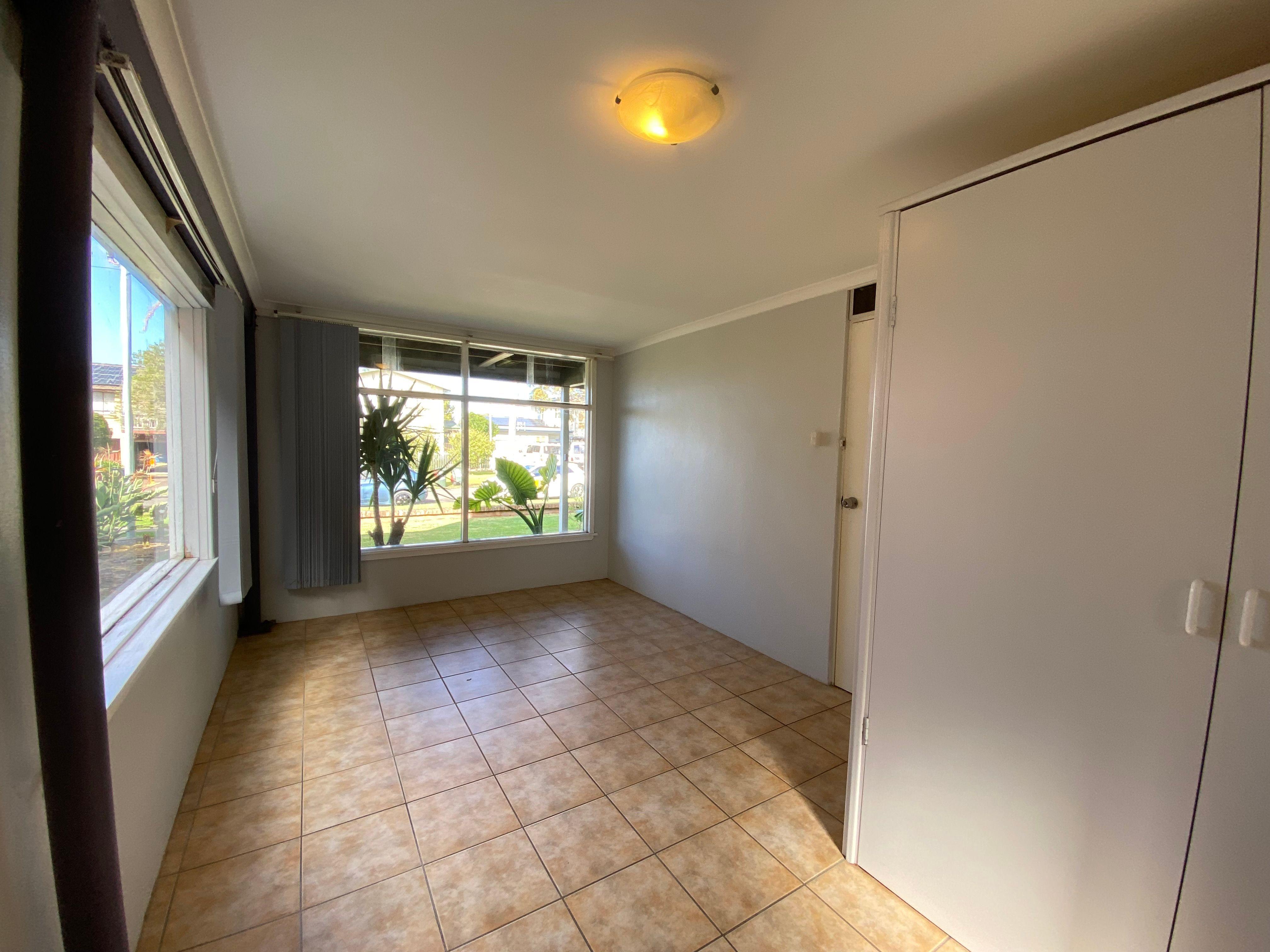 Low Maintenance - Well Maintained Unit