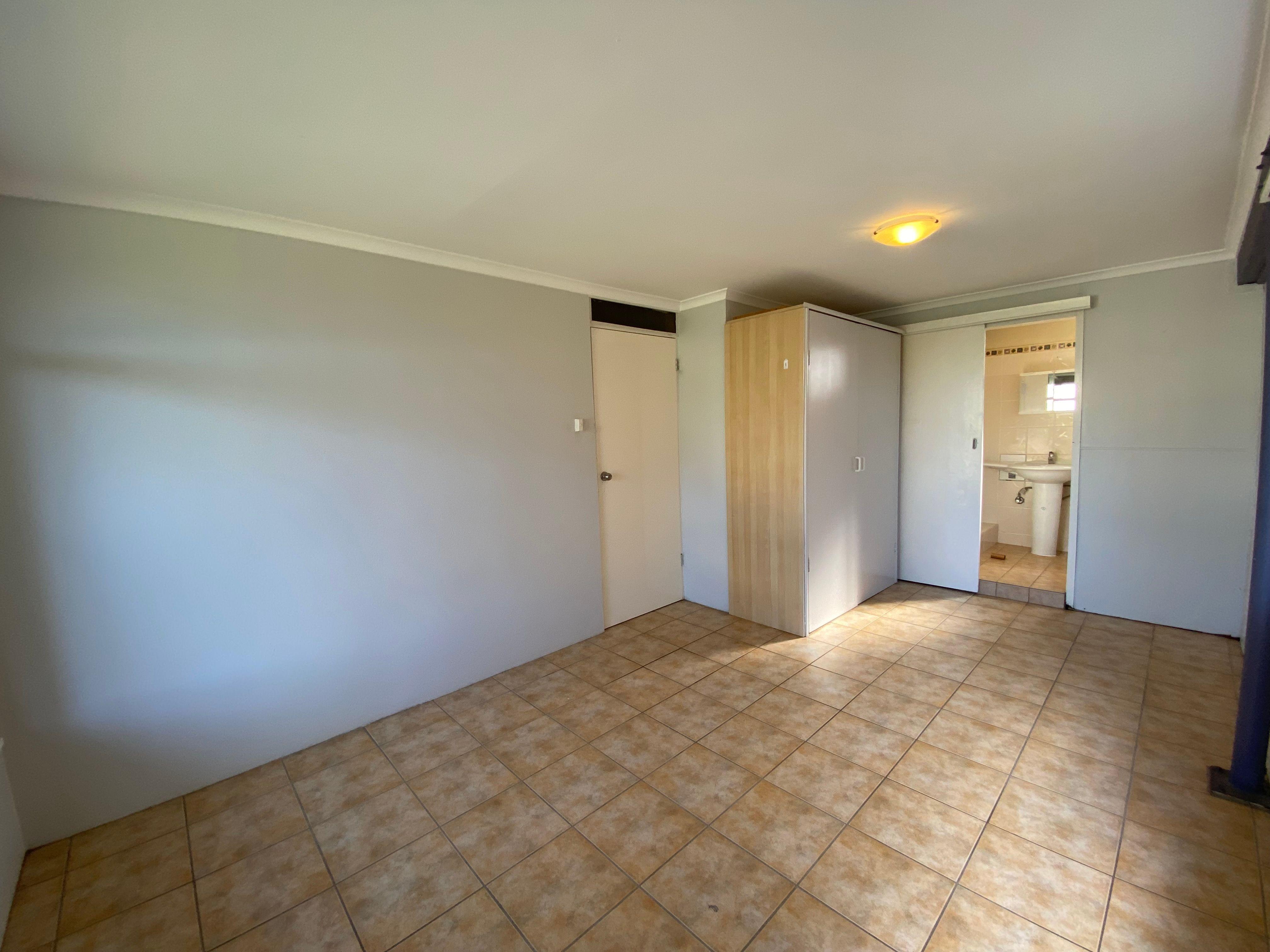 Low Maintenance - Well Maintained Unit