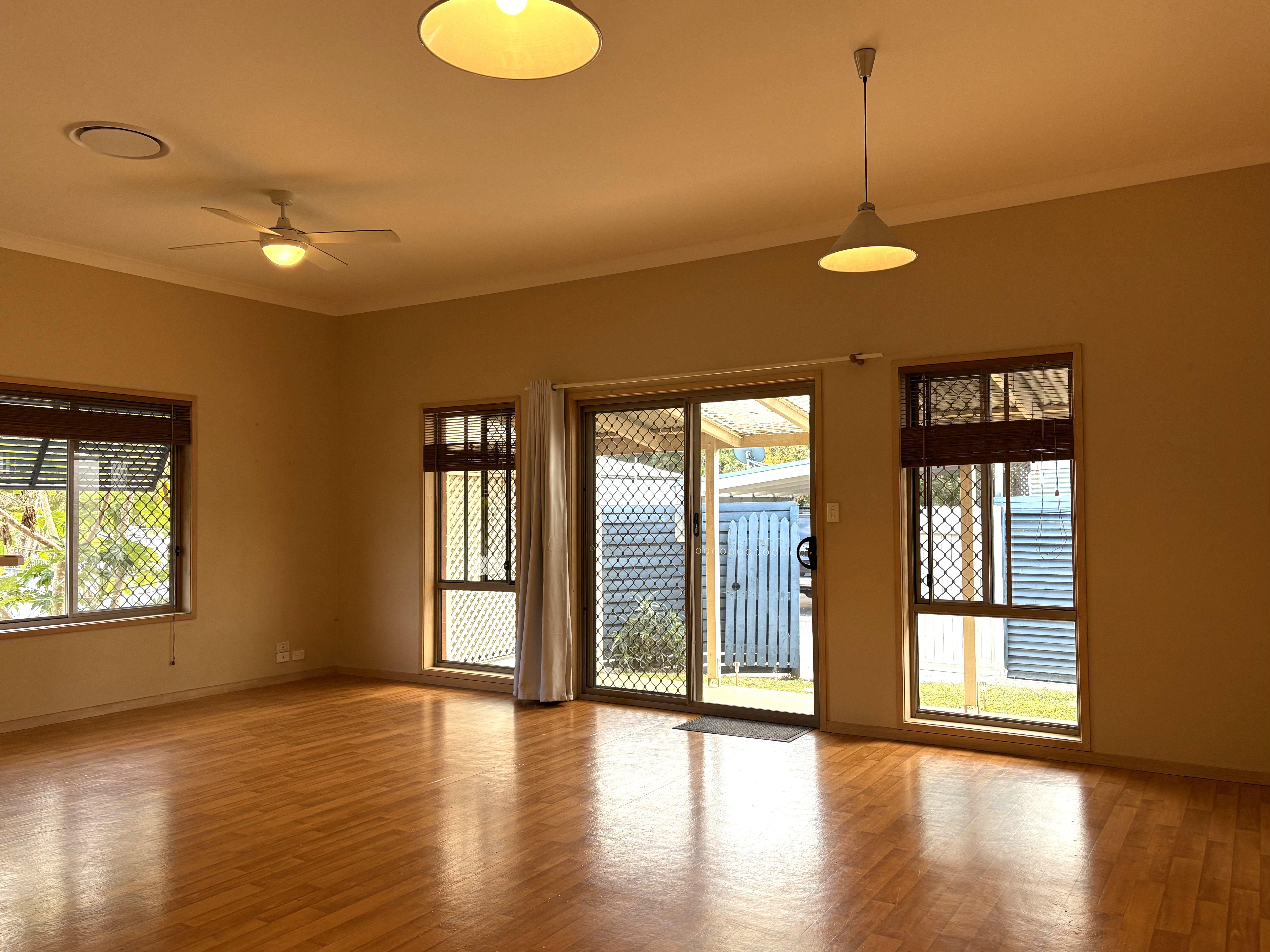 Two-storey Townhouse in the heart of Byron