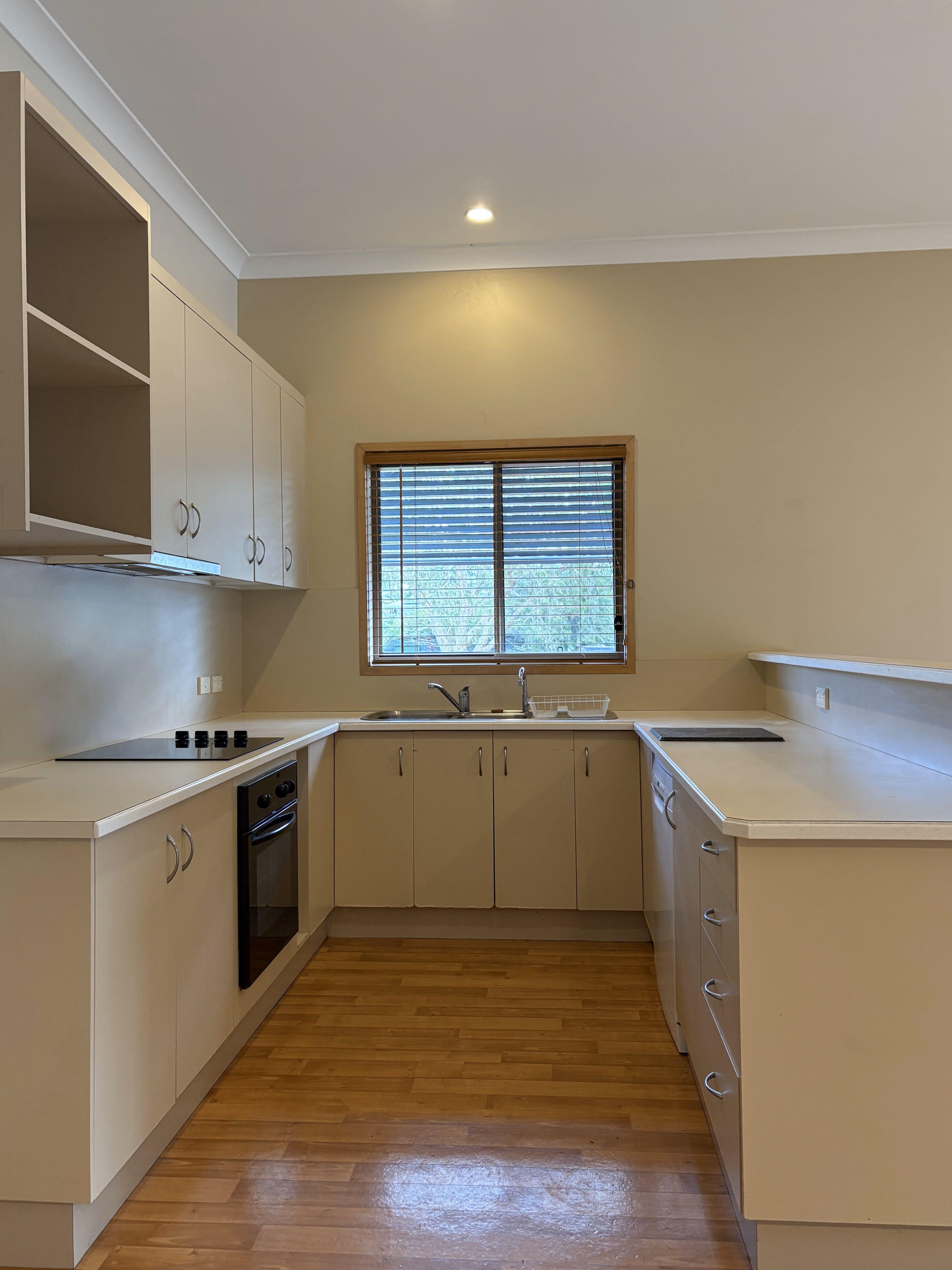Two-storey Townhouse in the heart of Byron