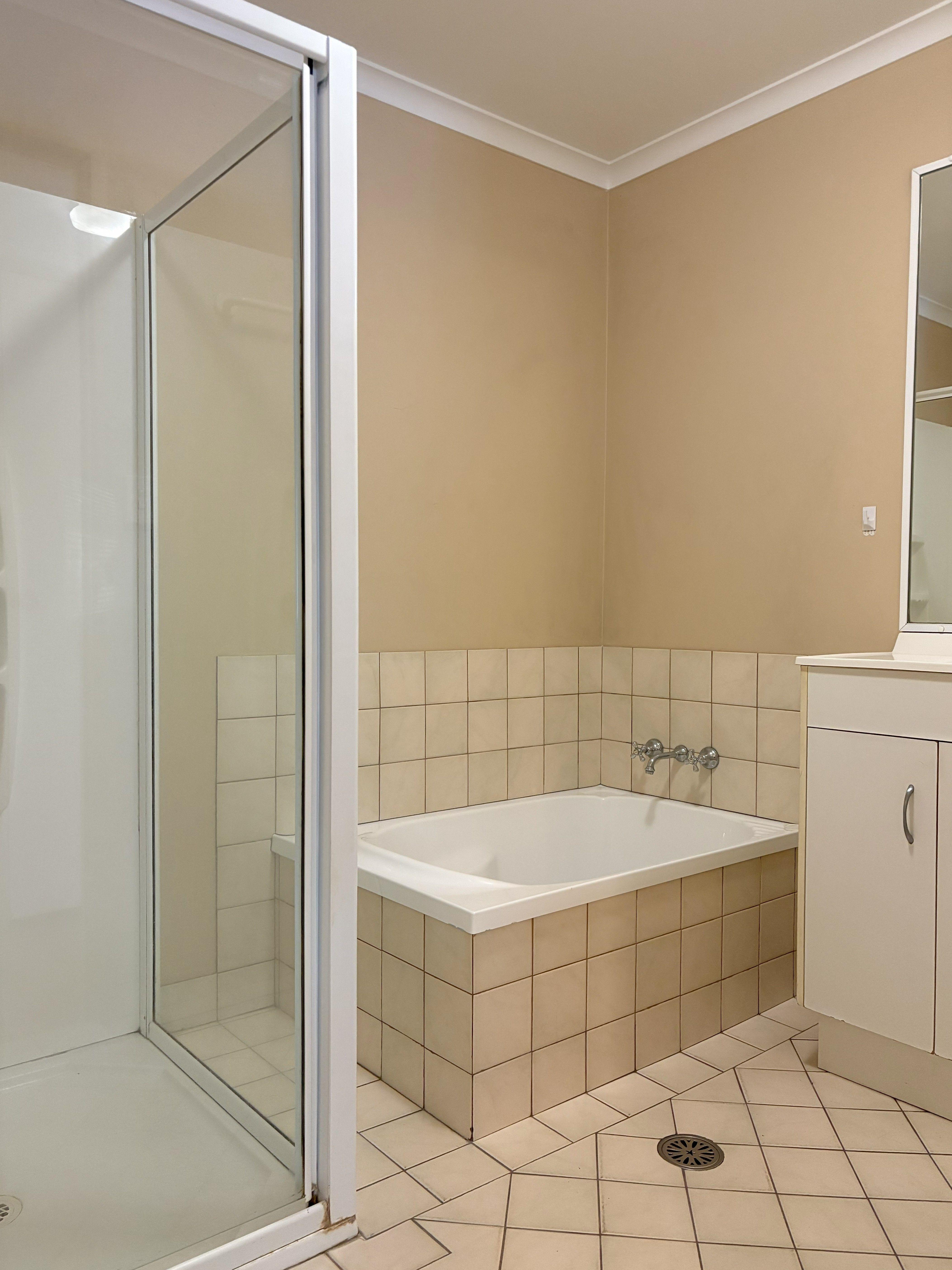 Two-storey Townhouse in the heart of Byron