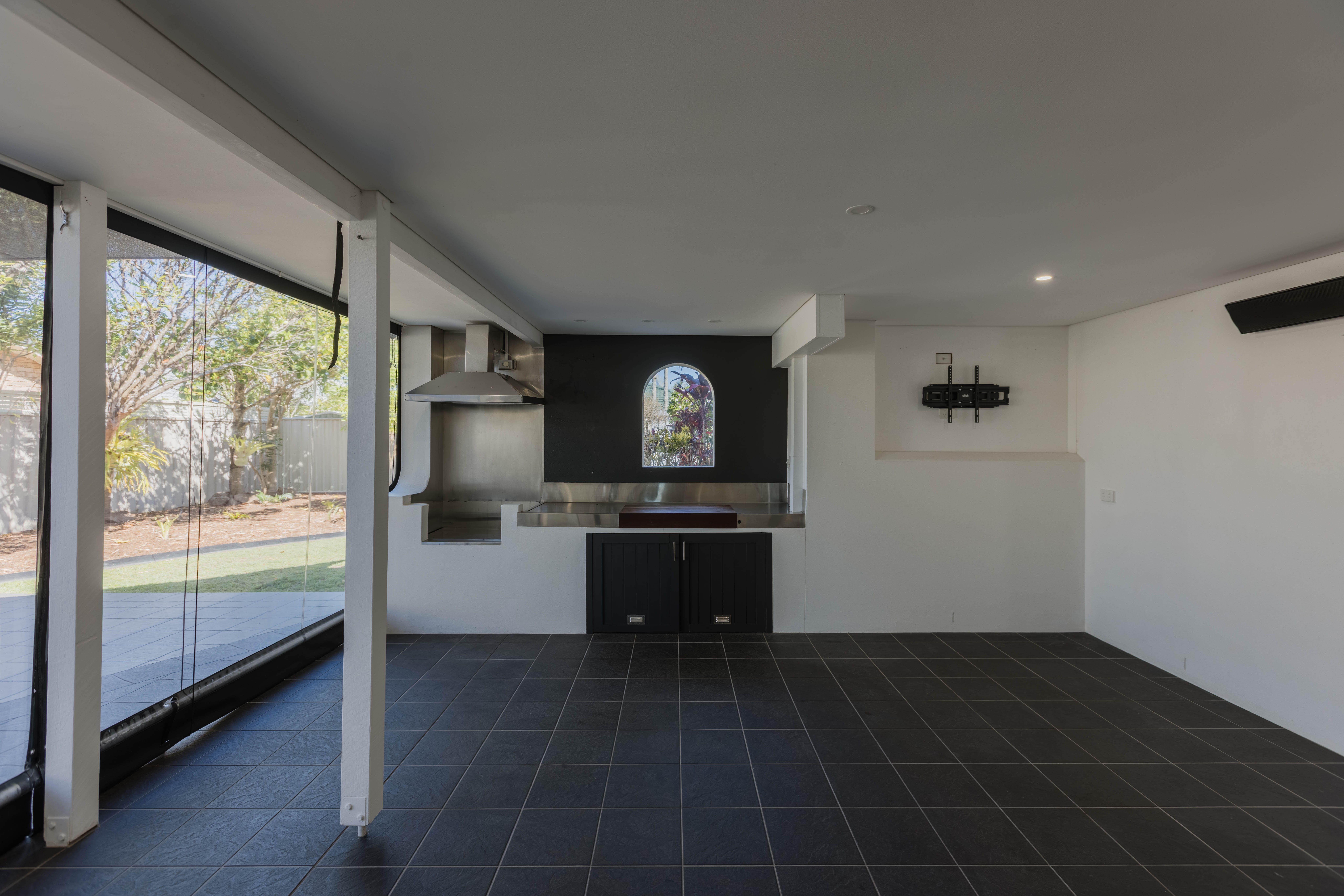 4 Bedroom Family Home