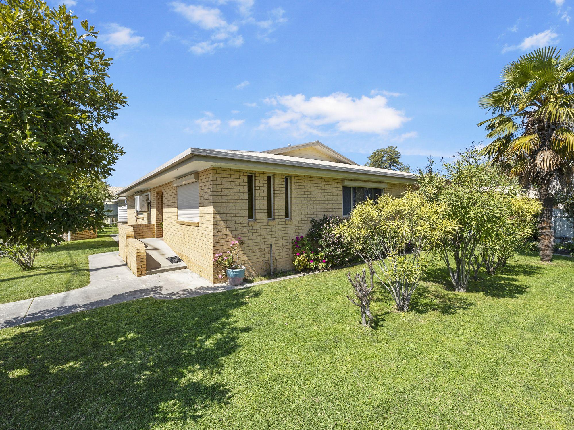 Spacious Family Living in the Heart of South Albury House | NSW South Albury, NSW 2640 | Prop-GPT the AI-Powered Property Portal