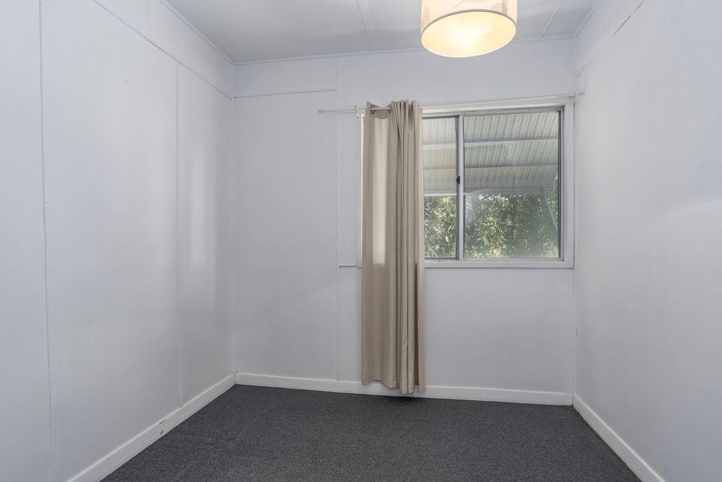 COTTAGE IN PRIME POSITION