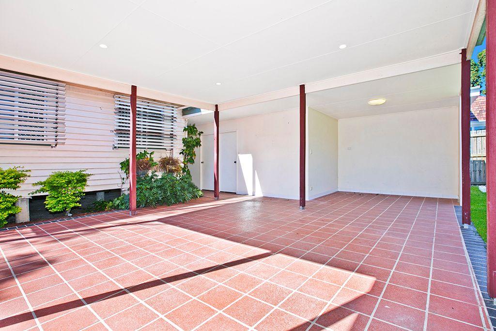 Well positioned home in popular precinct