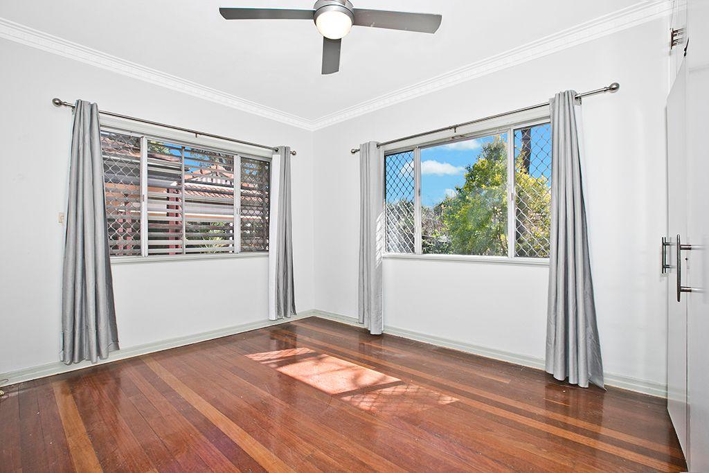 Well positioned home in popular precinct