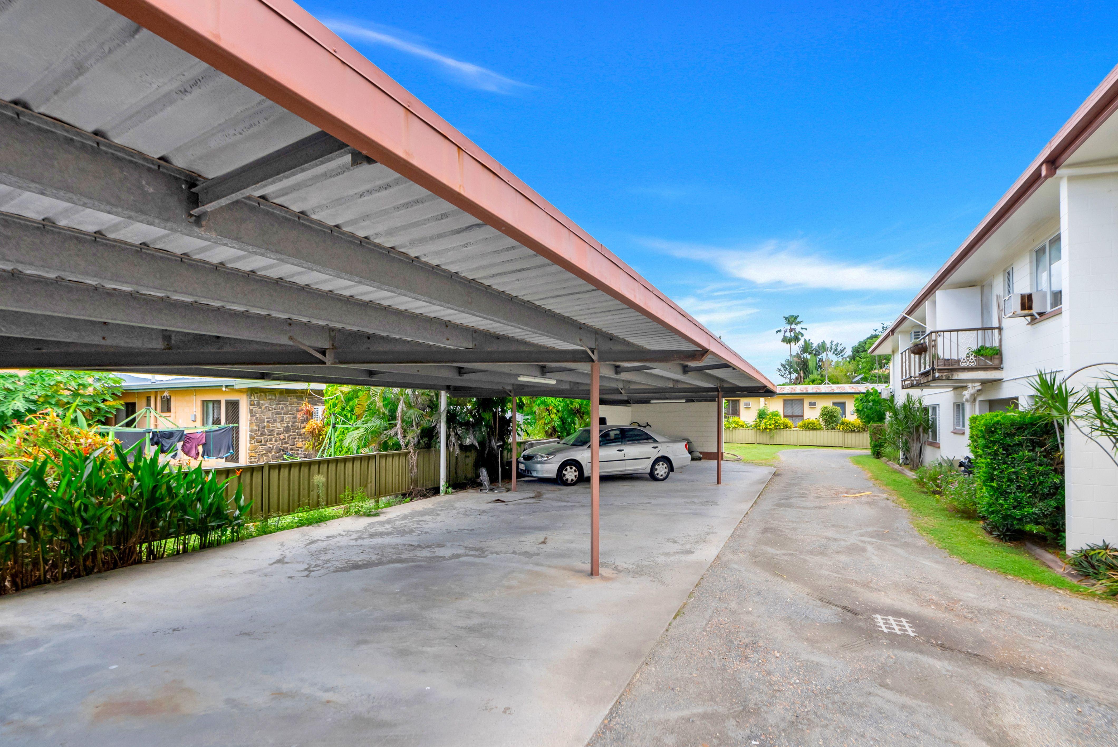 Modern & Convenient Living - Walk to DFO!