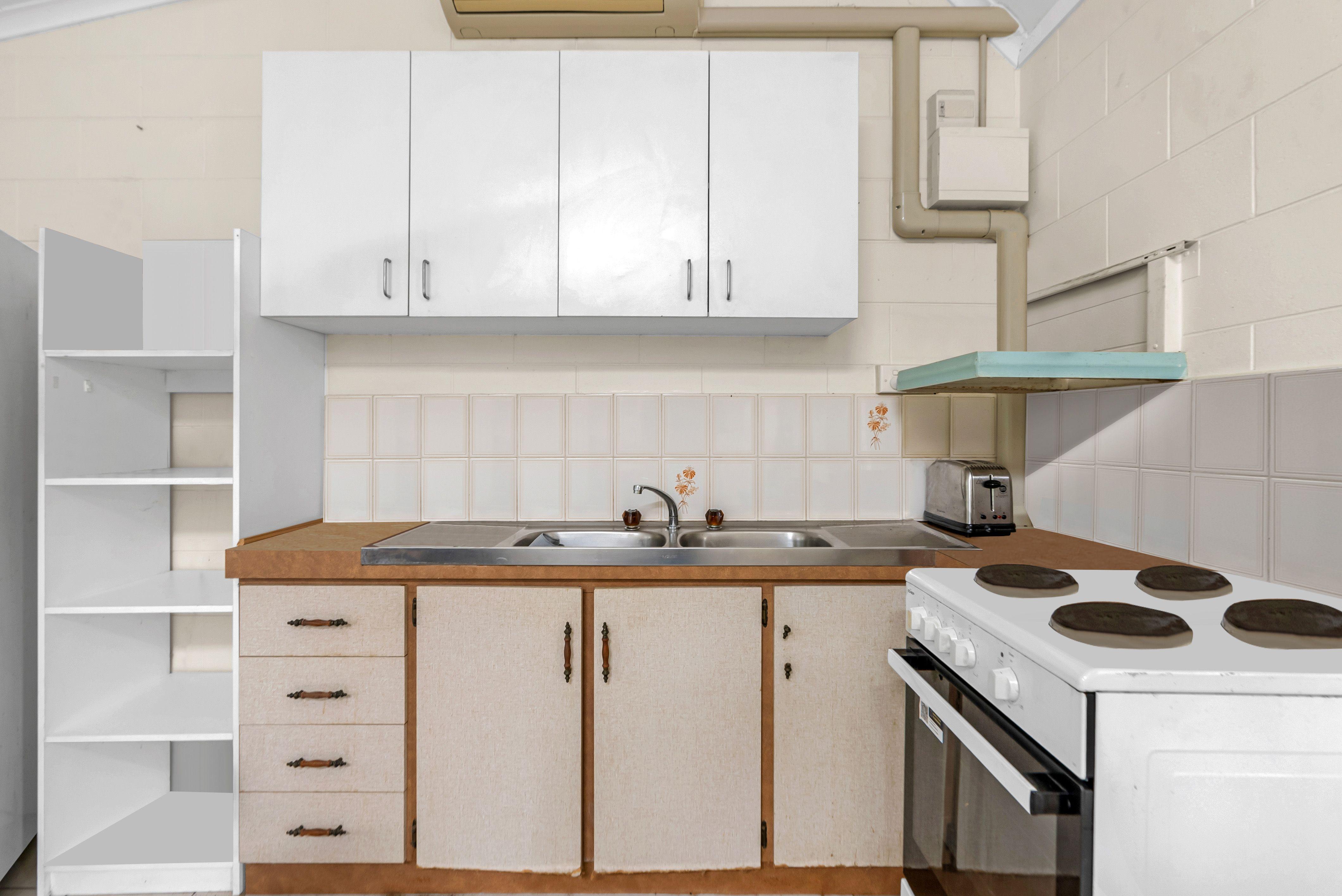 Modern & Convenient Living - Walk to DFO!